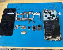 Cell Phone Repair Center-iPhone-Samsung- iPad-MacBook-LG-Motorola