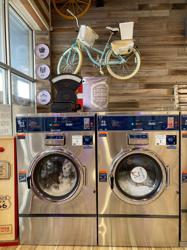 Skylar Laundromat (Oak Park)