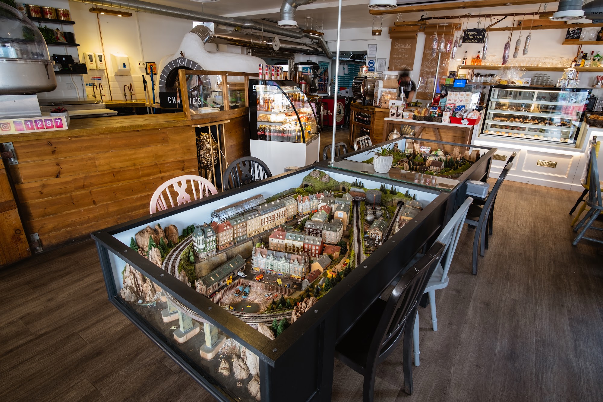 Charlie's Coffee Company & Pizzeria