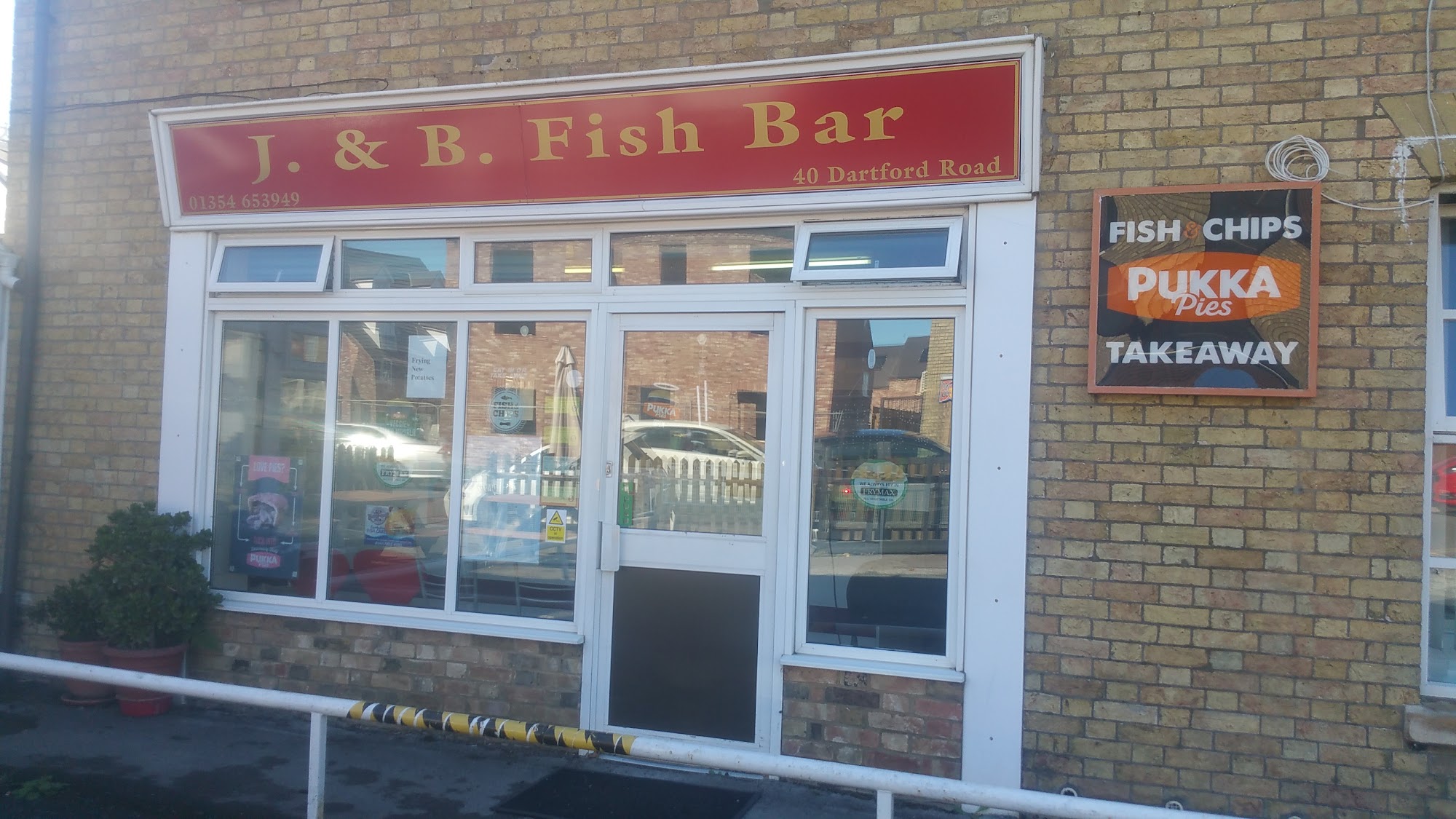 J & B Fish Bar and Chinese Take Away