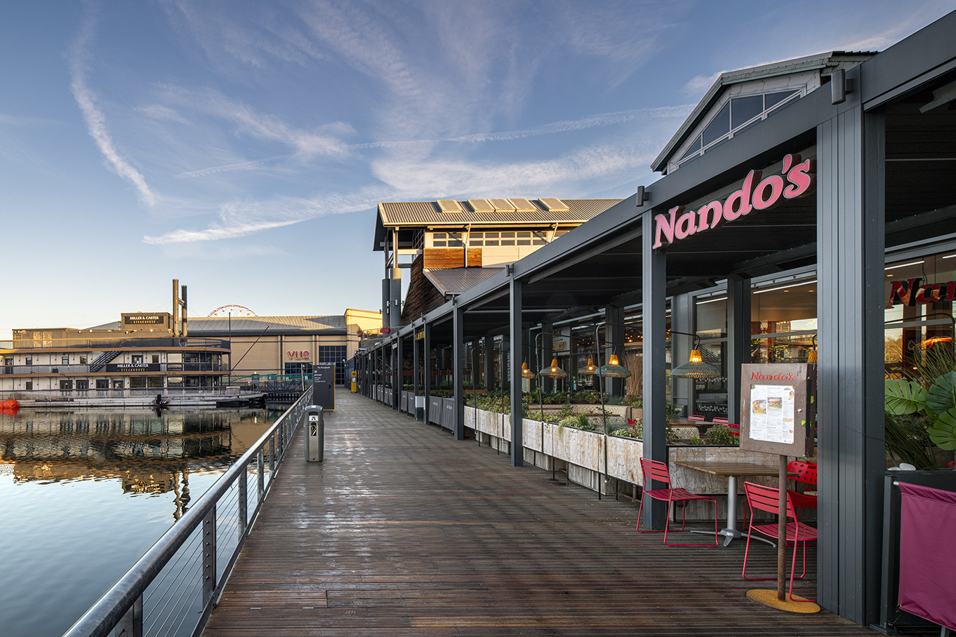 Nando's Lakeside - The Boardwalk