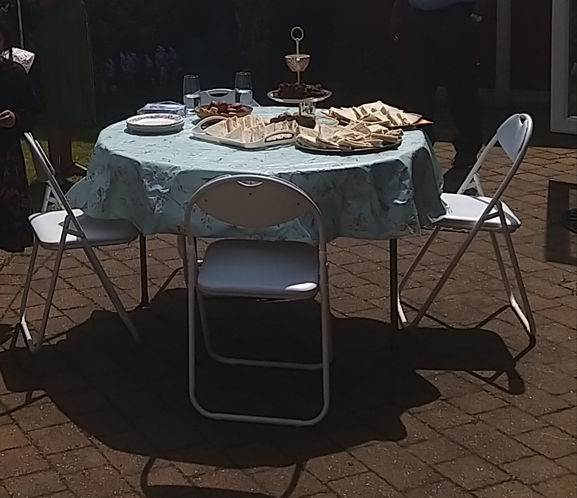Liv's Takeaway and Caterers