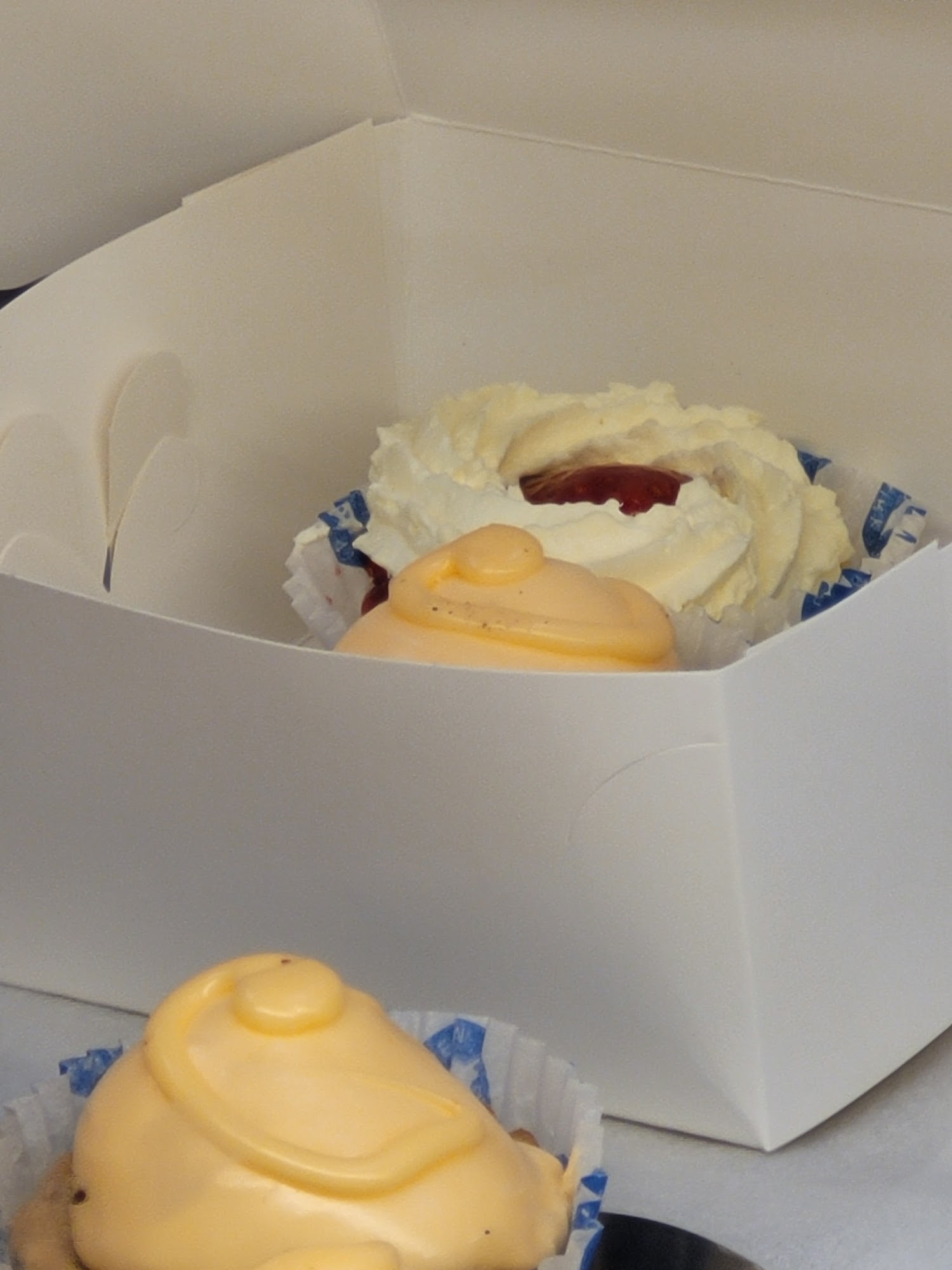 Glenton's Bakery