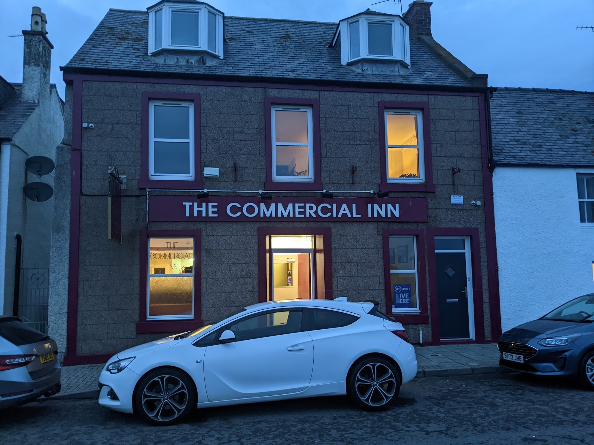 Commercial Inn