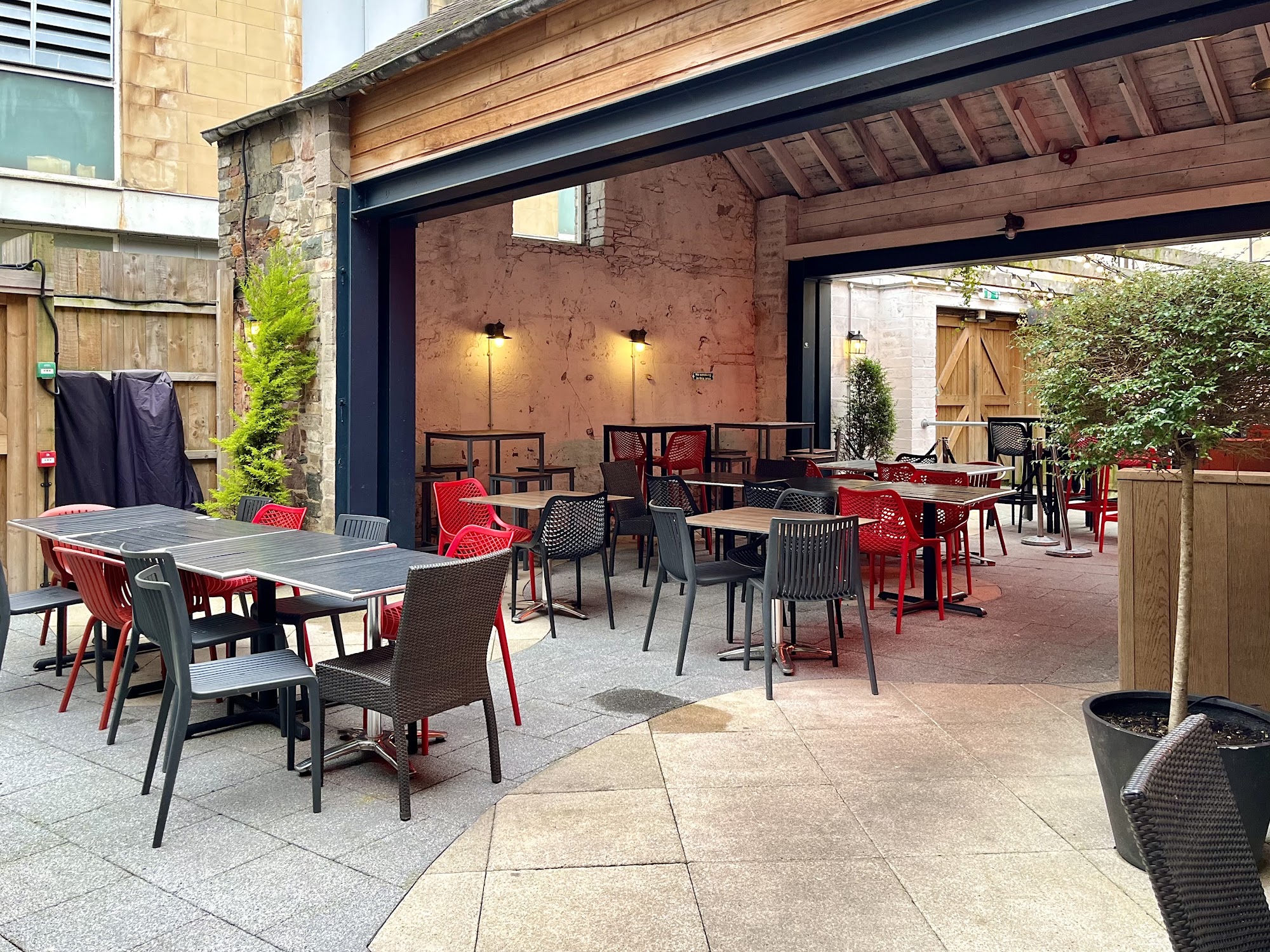 Hunters Hall - JD Wetherspoon