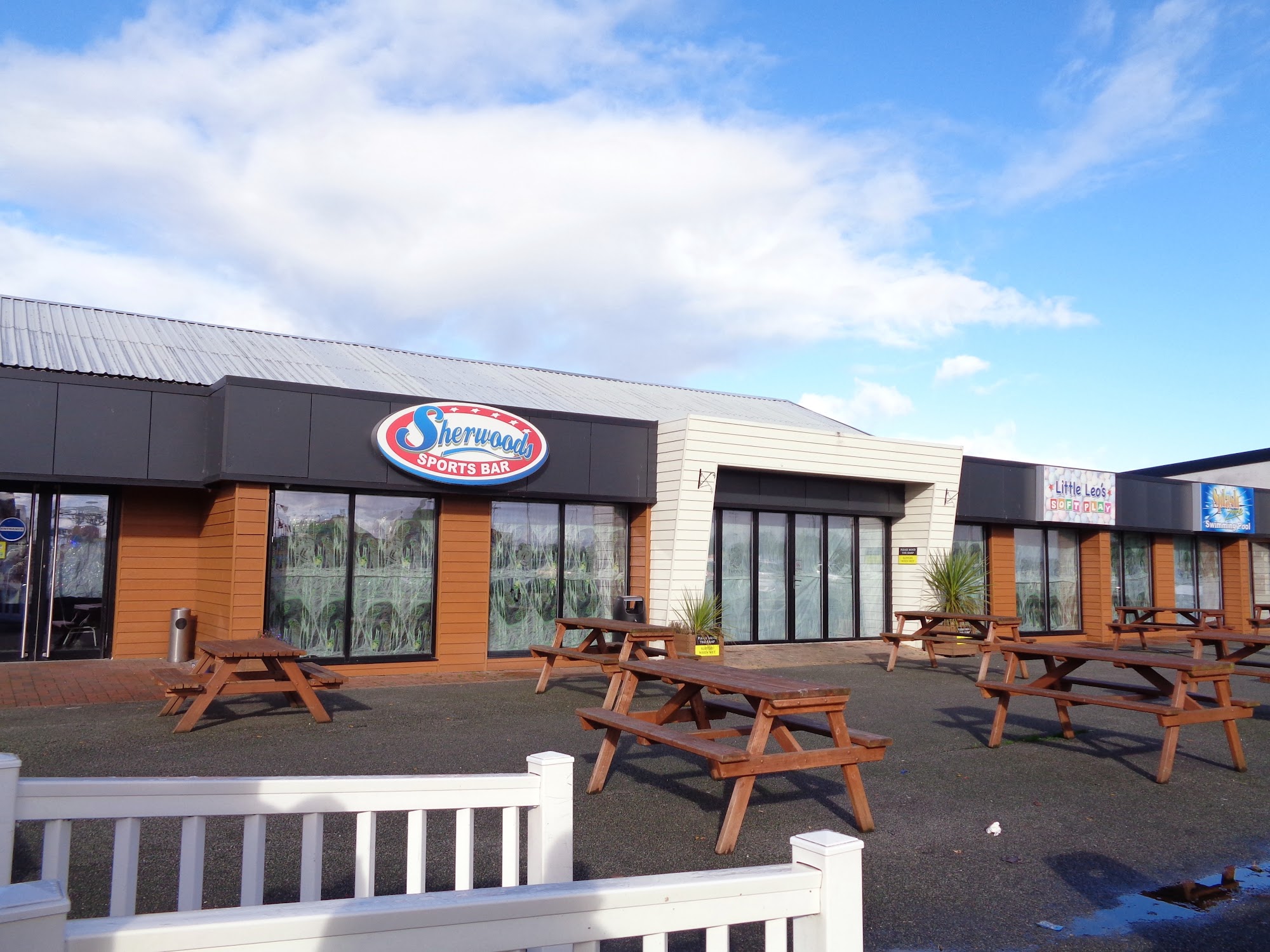 Sherwoods Cafe Sports Bar