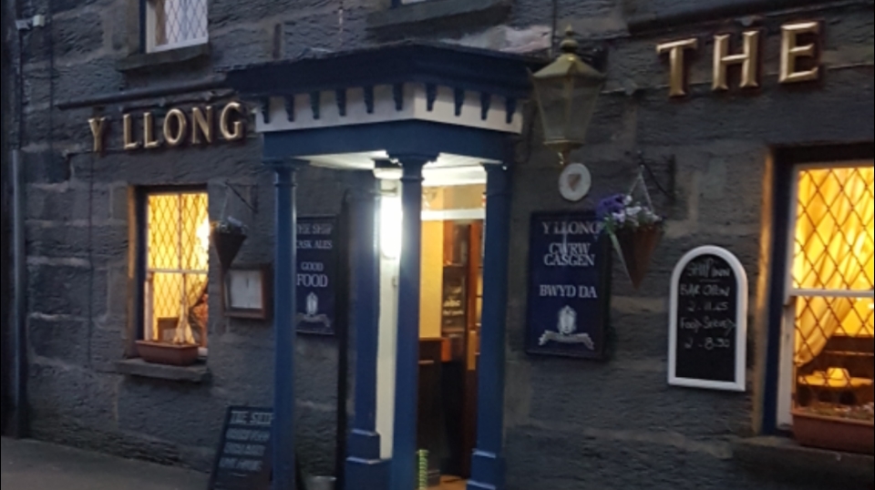 The Ship Inn/ Y Llong
