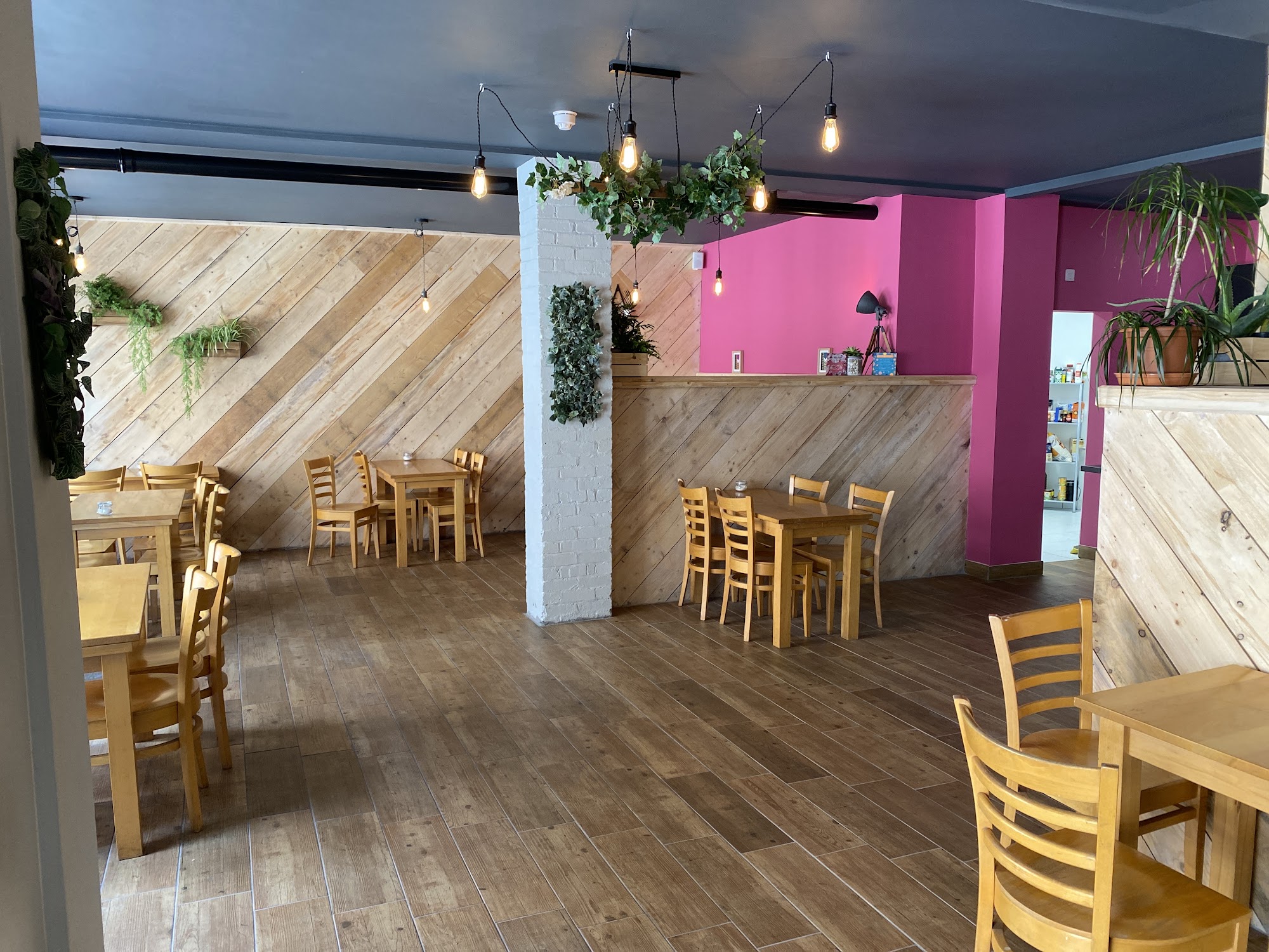 Sugar Daddy’s Café