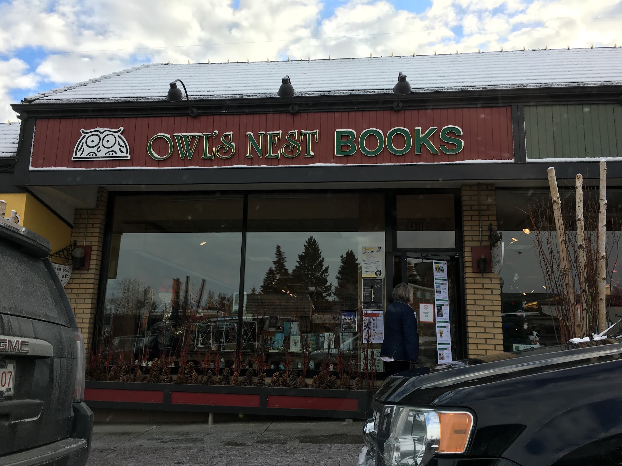 Owl's Nest Books