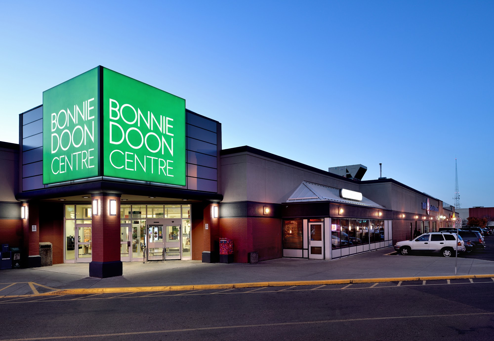 Bonnie Doon Shopping Centre