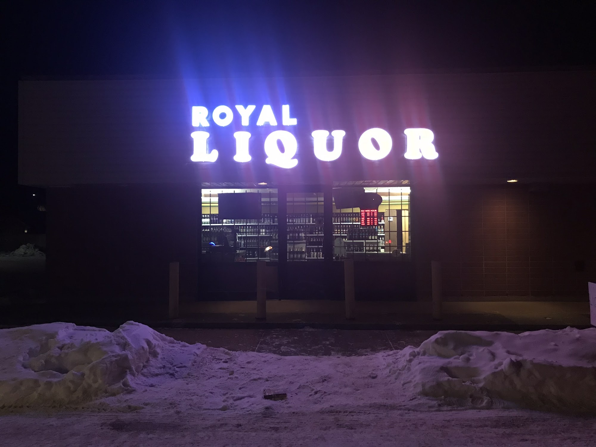 Royal Liquor Mart . Legal Liquor store