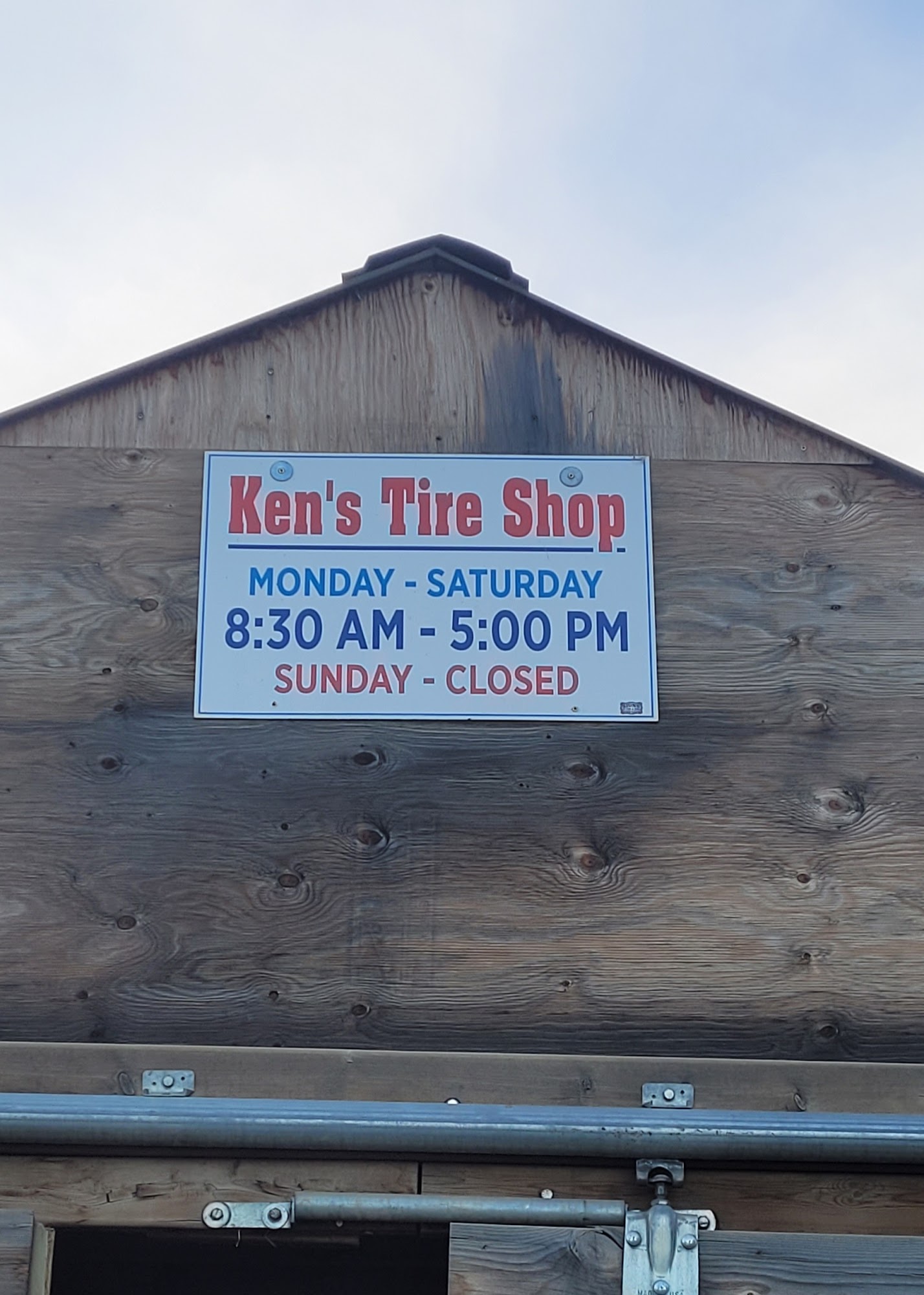 Ken's tire shop Ermineskin Ave, Maskwacis Alberta T0C 1N0