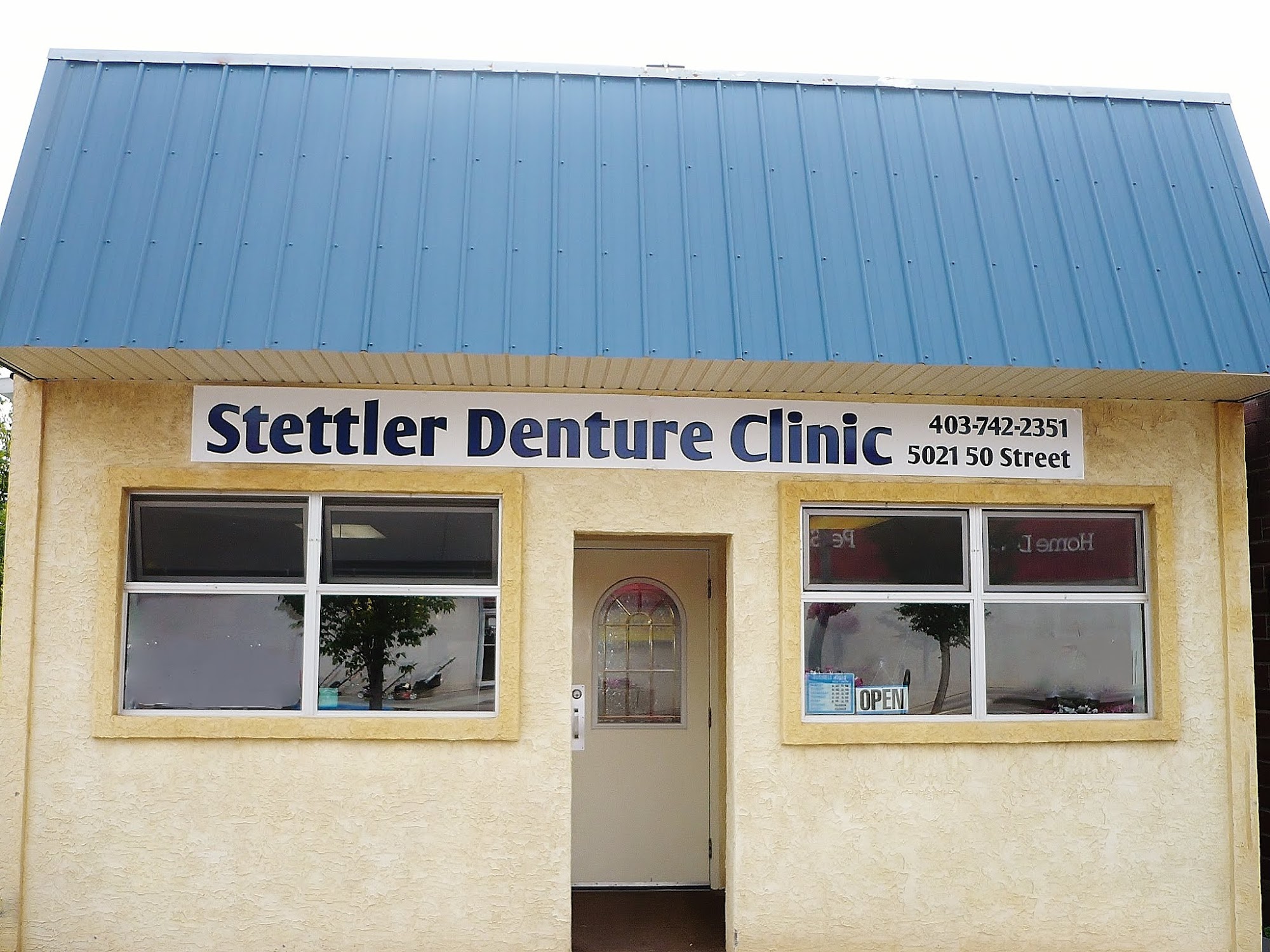 Stettler Denture Clinic 4828 50 St, Stettler Alberta T0C 2L2