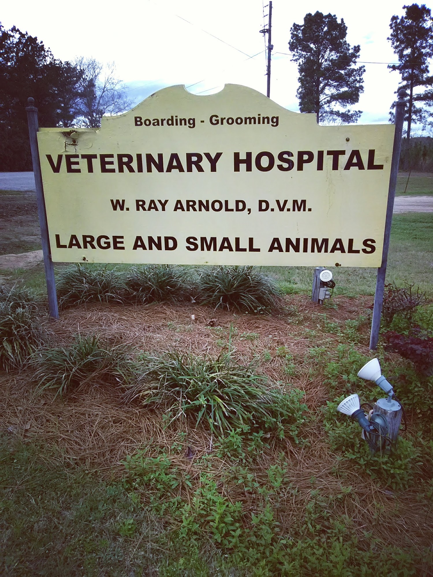 Arnold Veterinary Hospital 725 Columbia Rd, Abbeville Alabama 36310