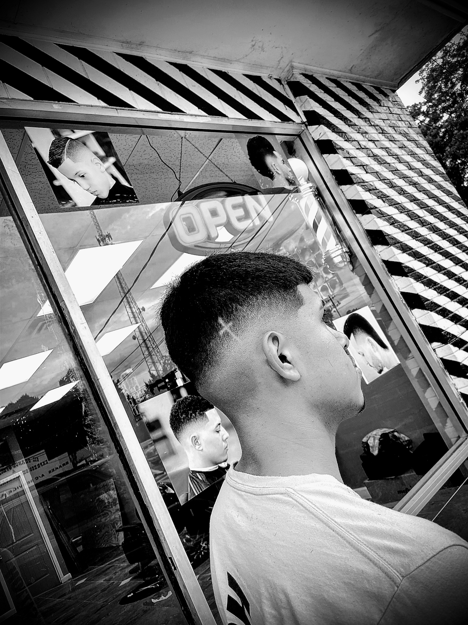 Brothers barbershop 201N N Main St suite a, Boaz Alabama 35957