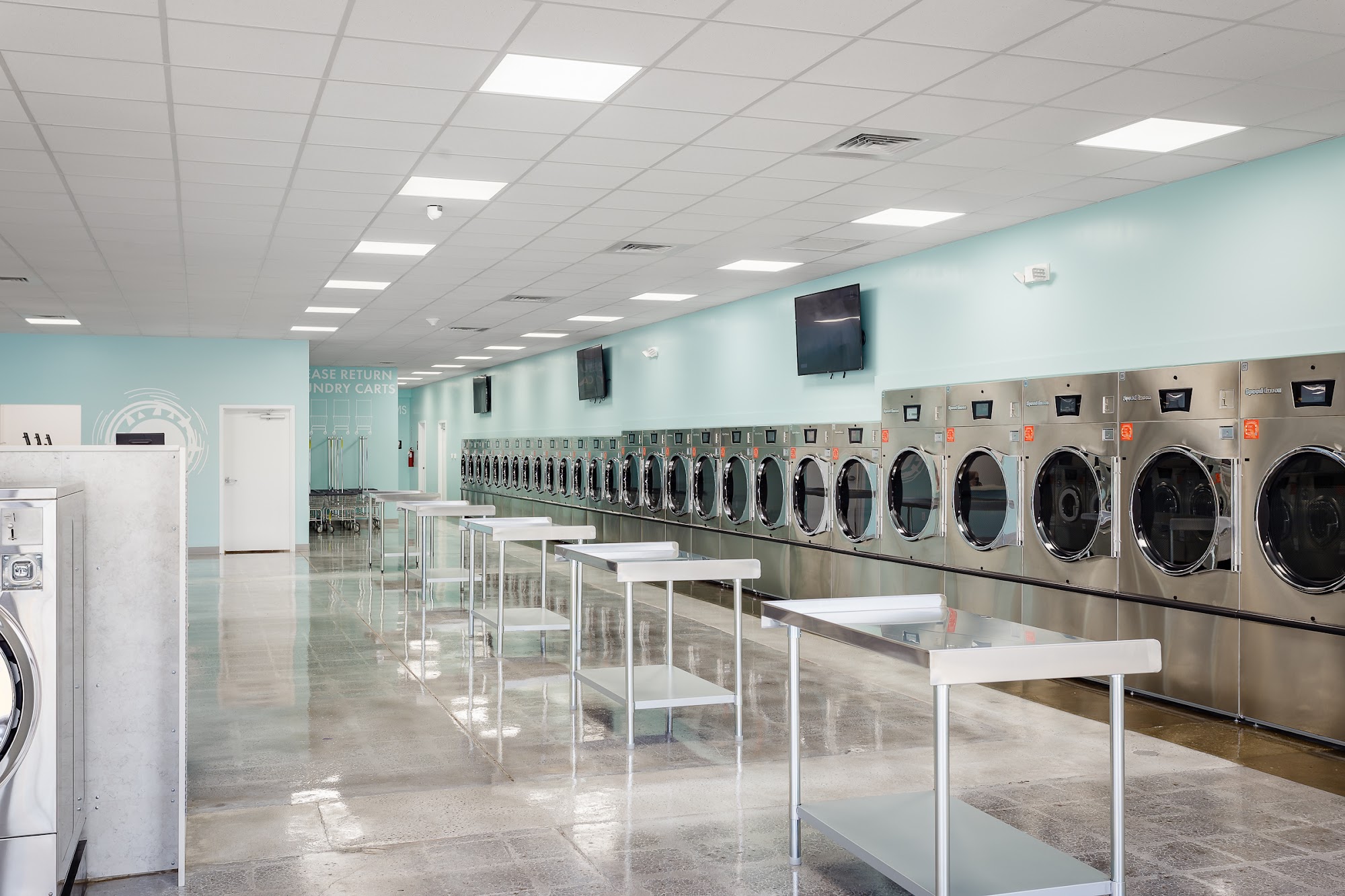 Fresh and Clean Laundromat