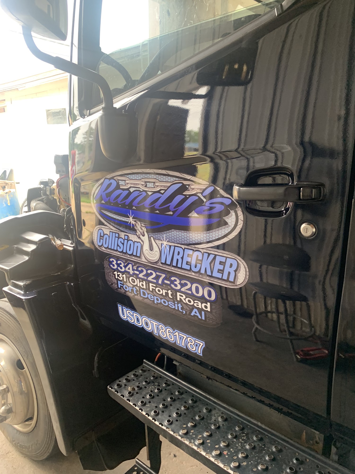 RANDY'S WRECKER & COLLISION CENTER