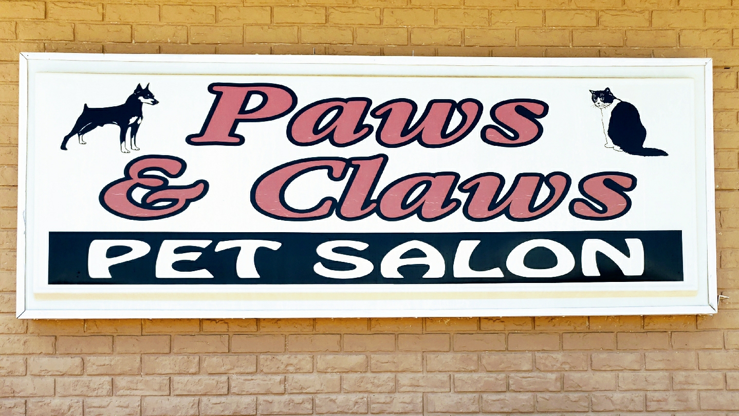 Paws & Claws Pet Salon