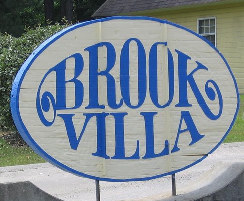 Brook Villa Apartments