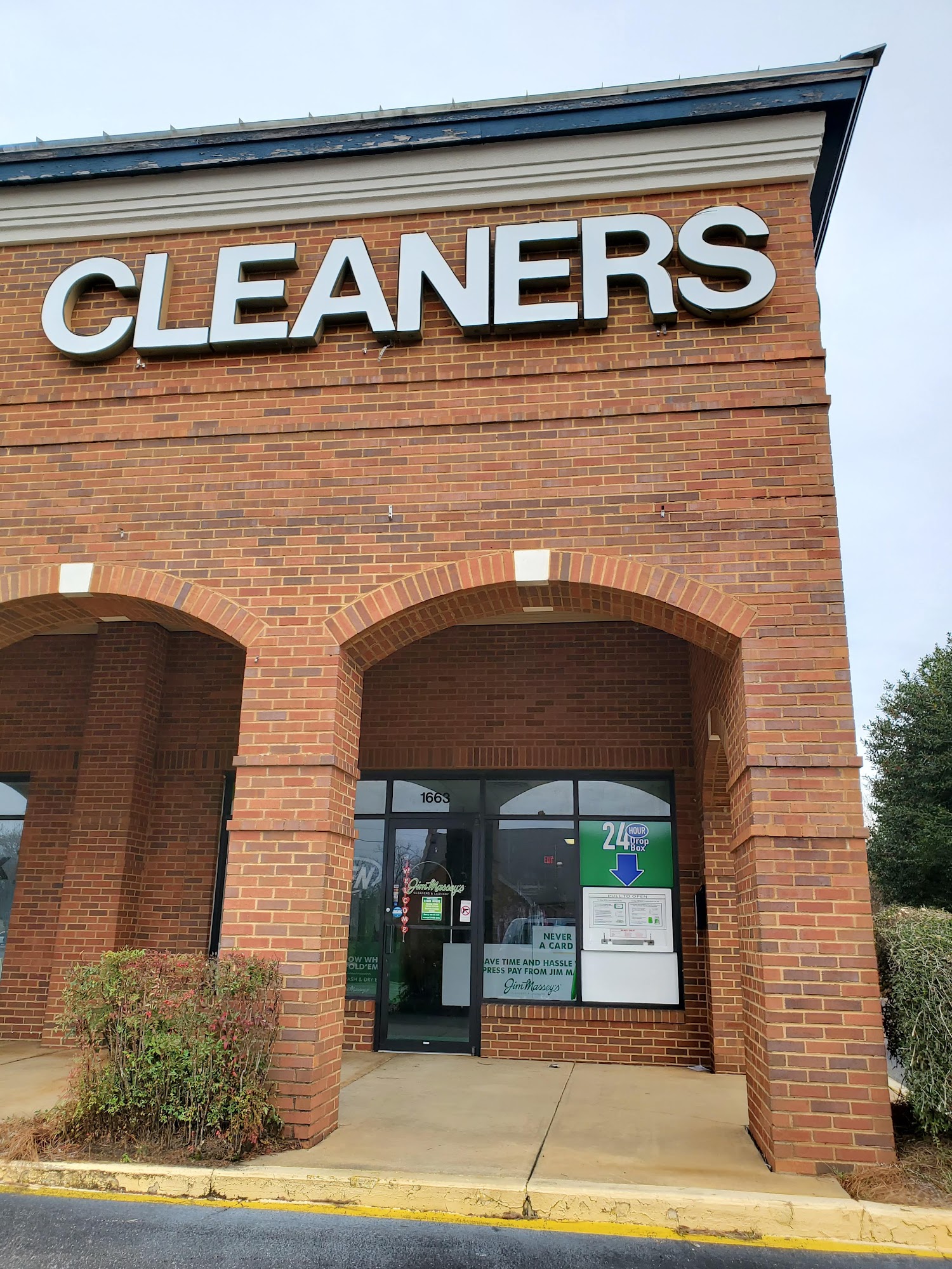 Jim Massey's Cleaners Perry Hill