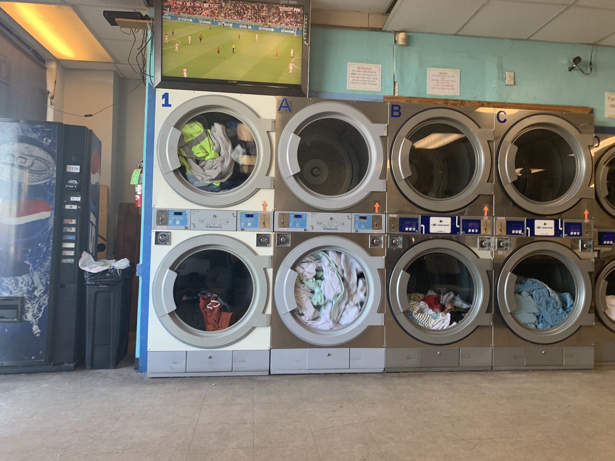 Burbank Coin Laundry & Cleaner