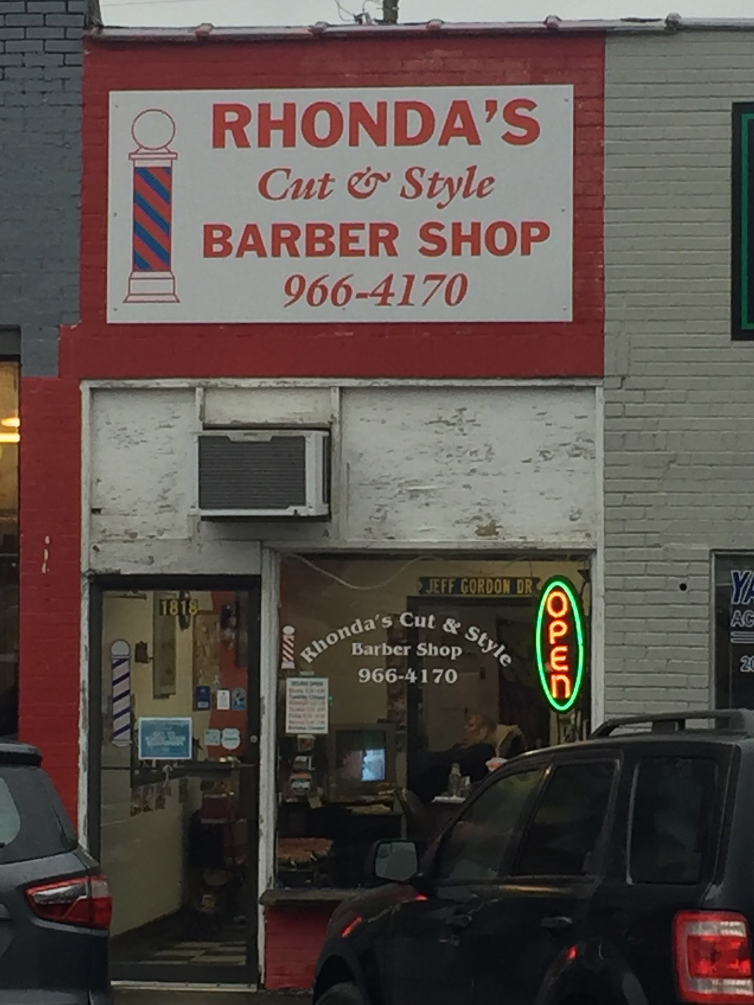 Rhonda’s Cut & Style Barber Shop
