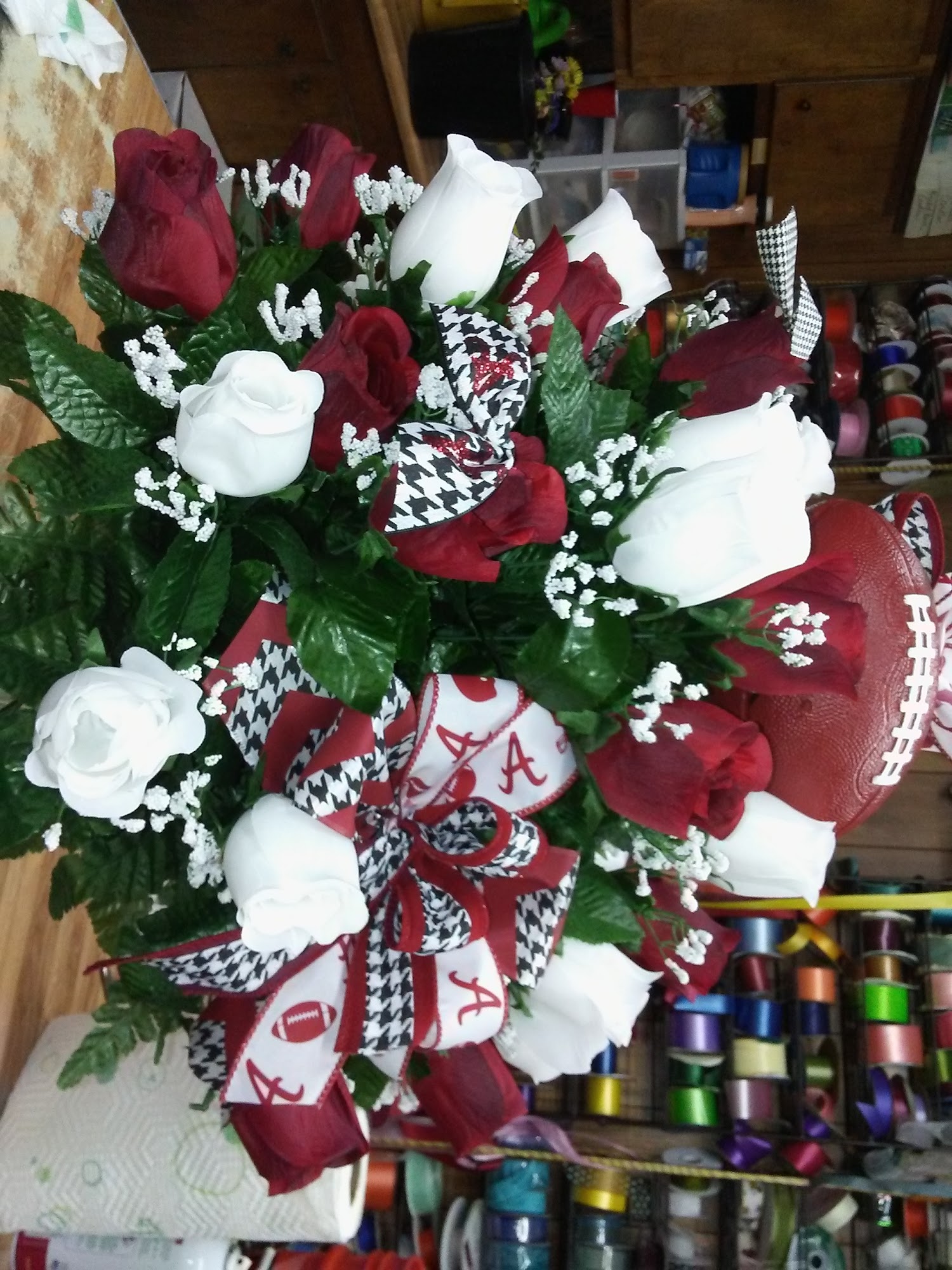 Ann's Flowers & Gifts 306 College St, Roanoke Alabama 36274