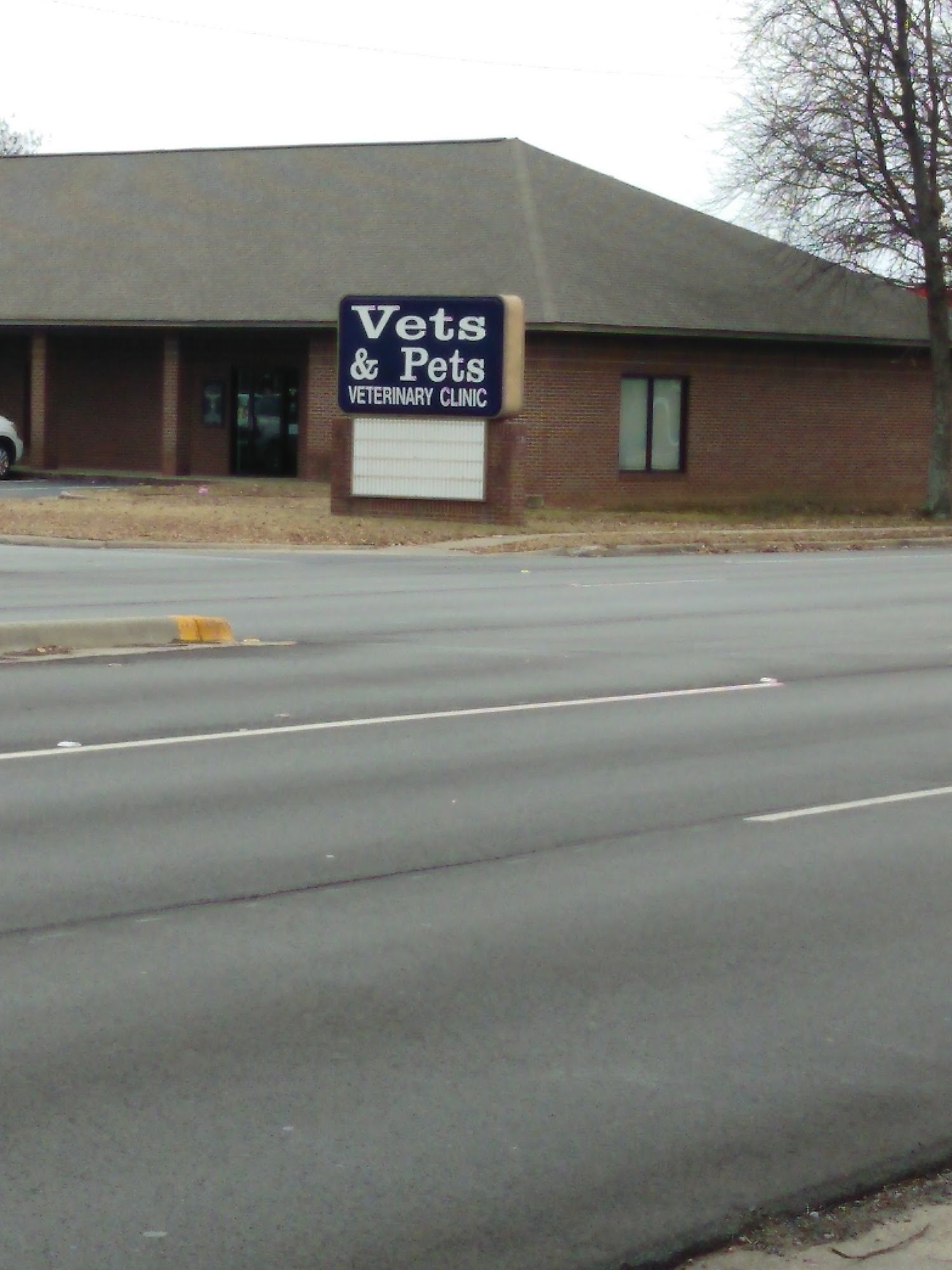 Vets & Pets Veterinary Clinic