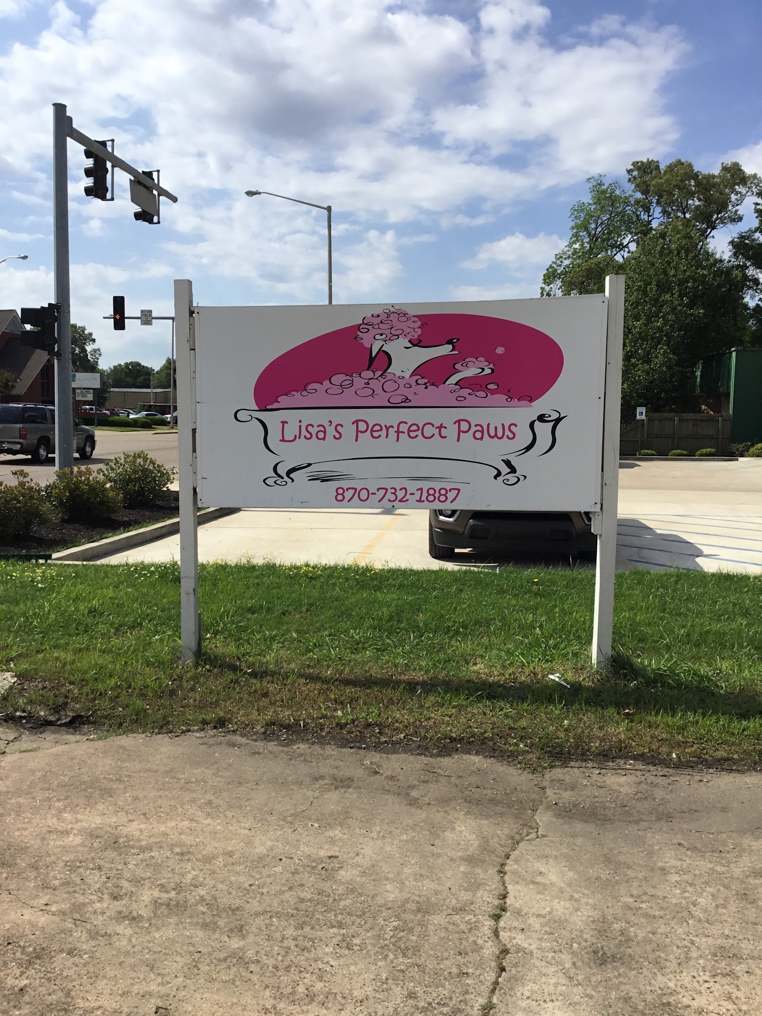 Lisa's Perfect Paws West Memphis