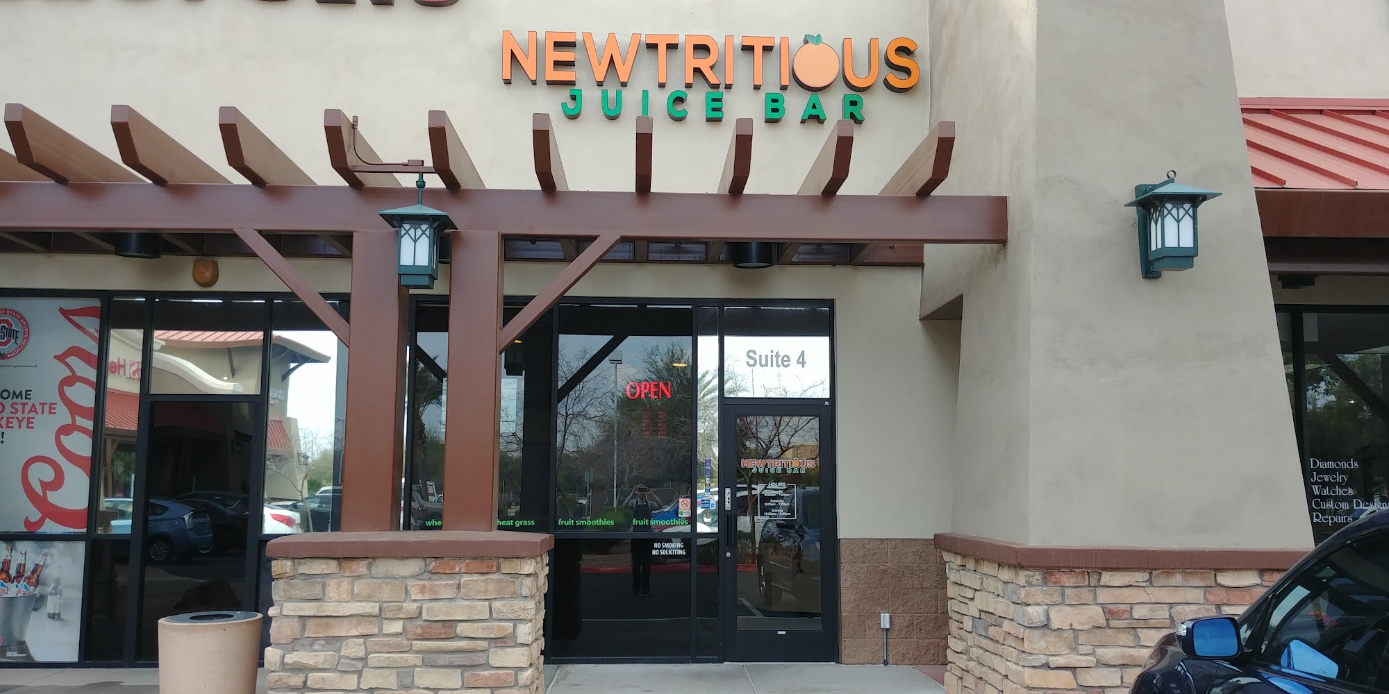 Newtritious Juice Bar