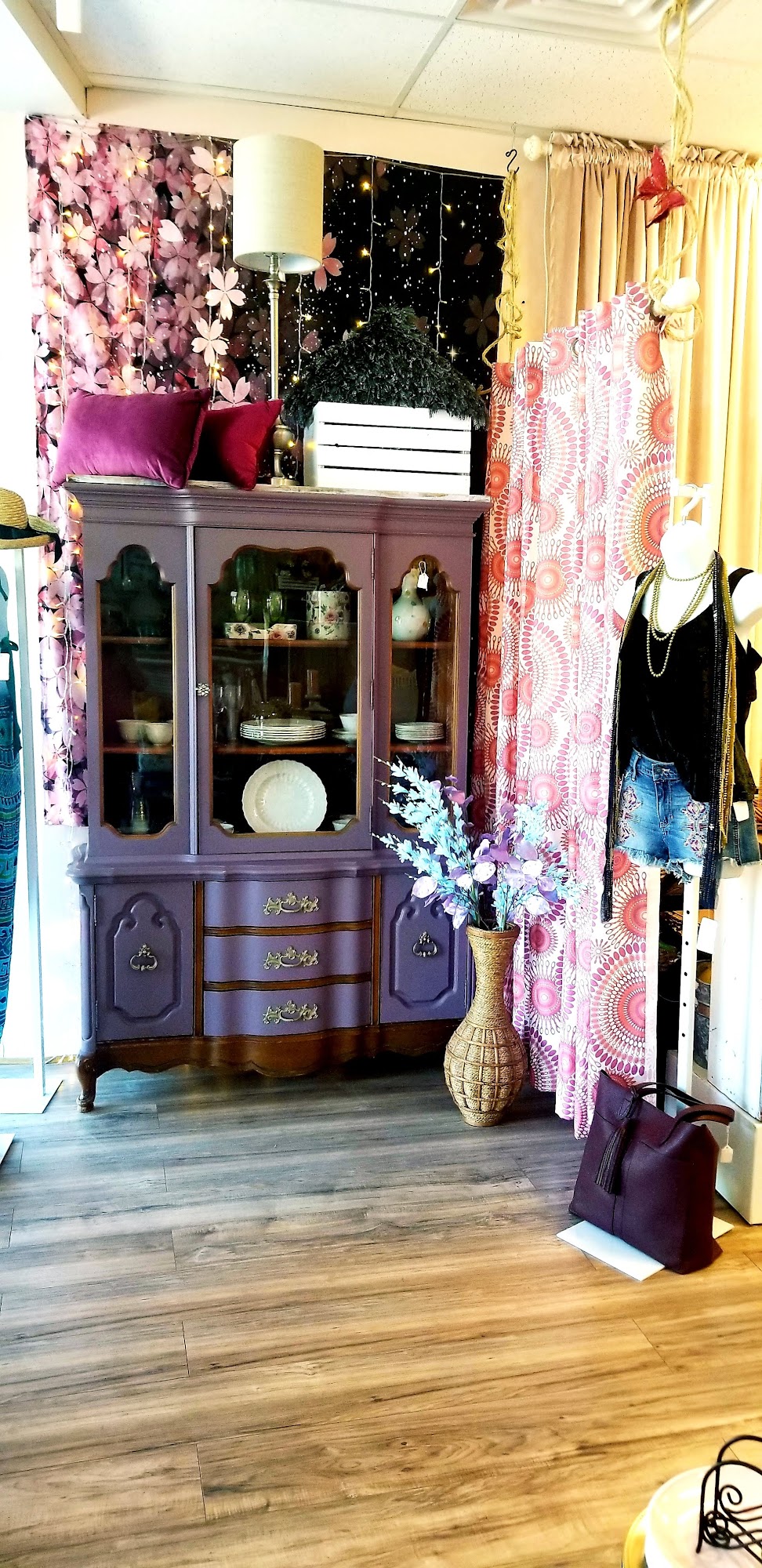 Sissy's Consignment Cottage