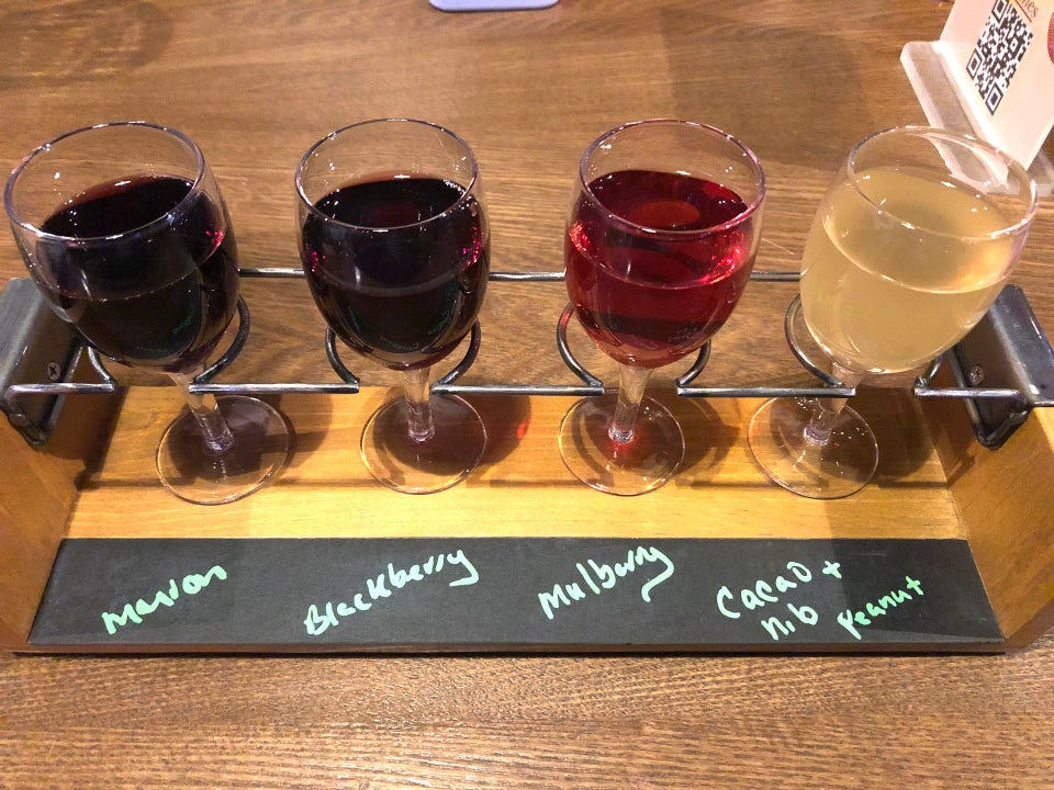 Tap Dragon Craft Beer & Wine Bar