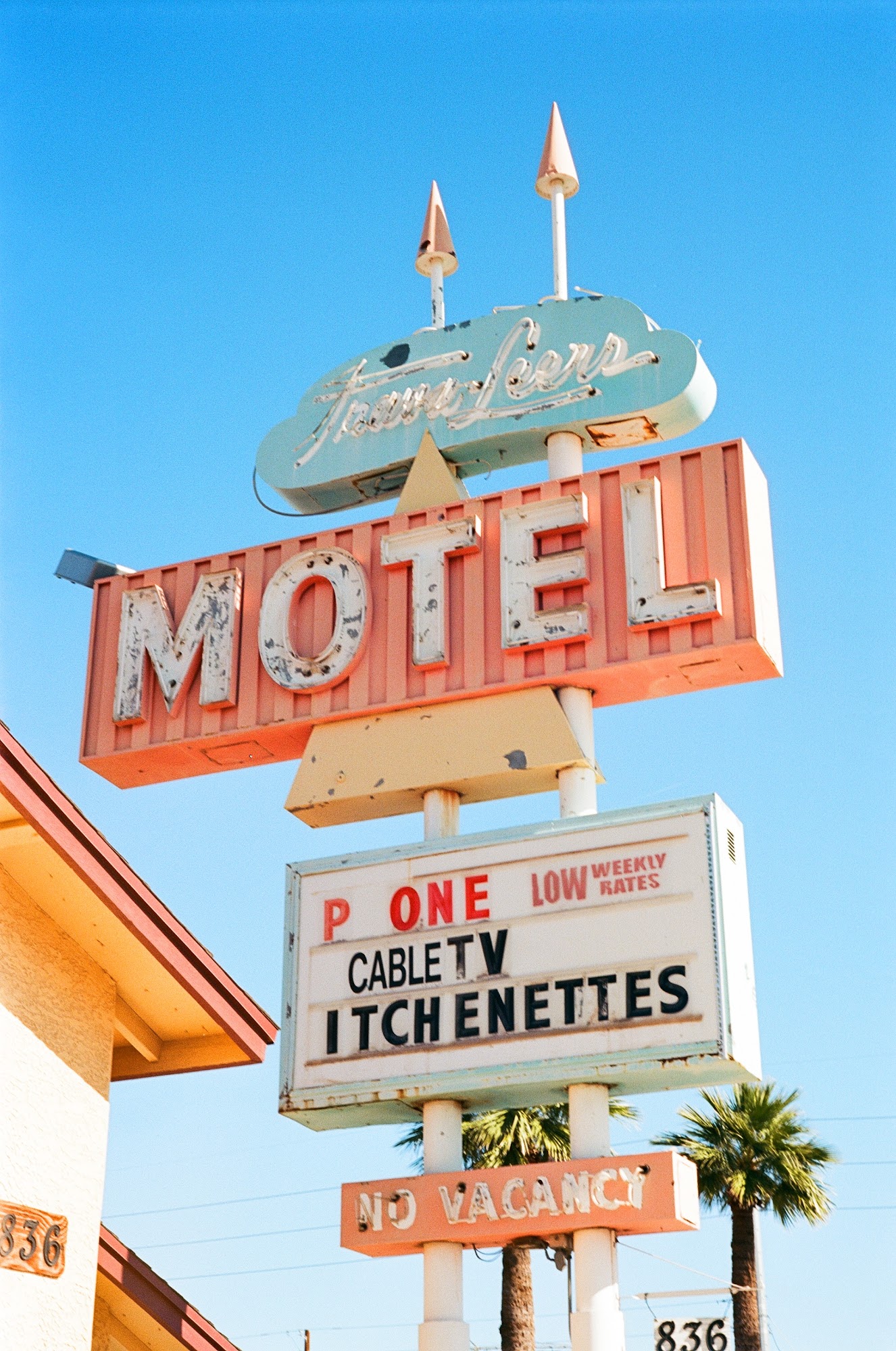 Trava-Leers Motel