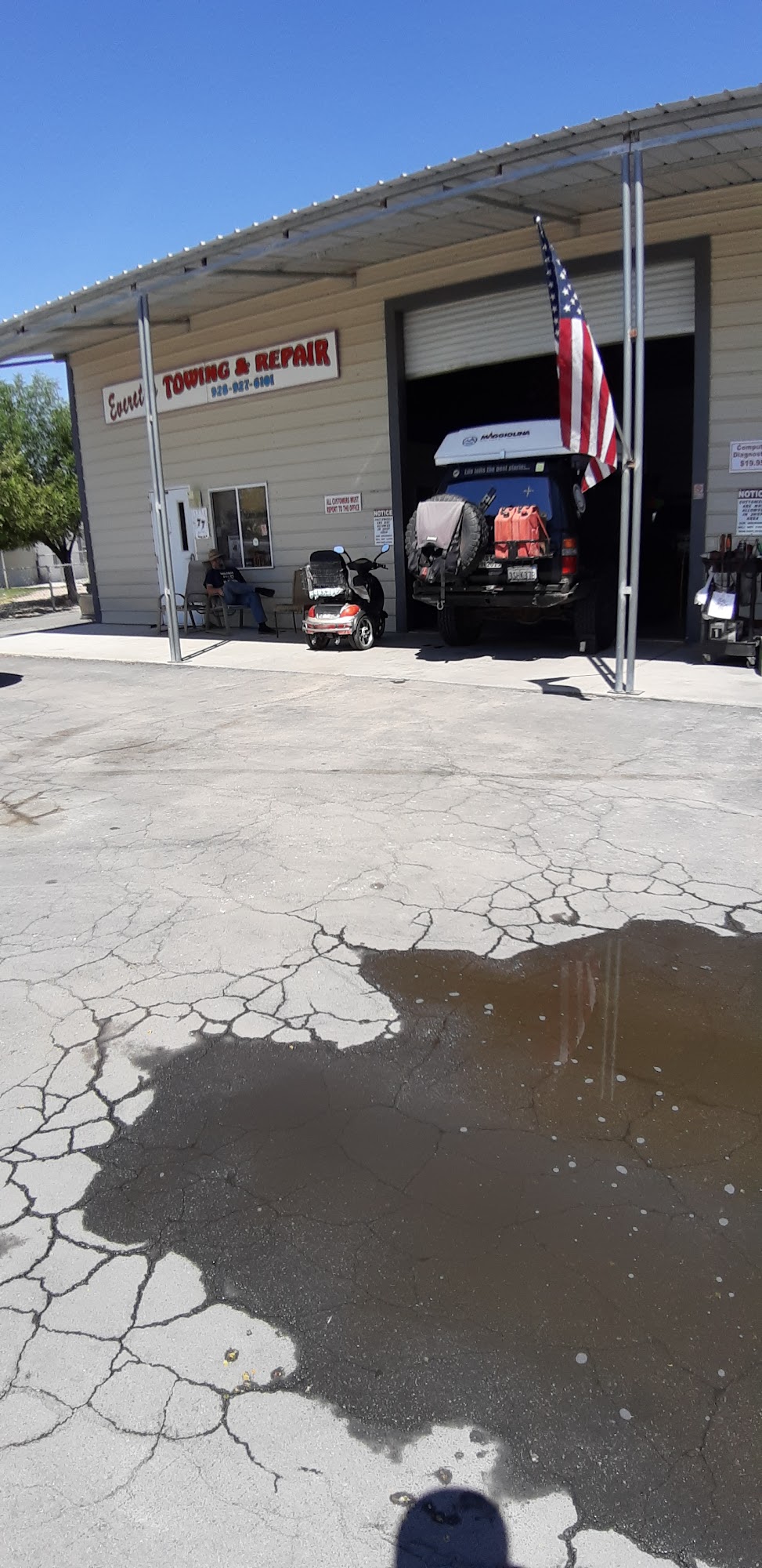 Everett's Towing & Repair 77 Plymouth Rd, Quartzsite Arizona 85346