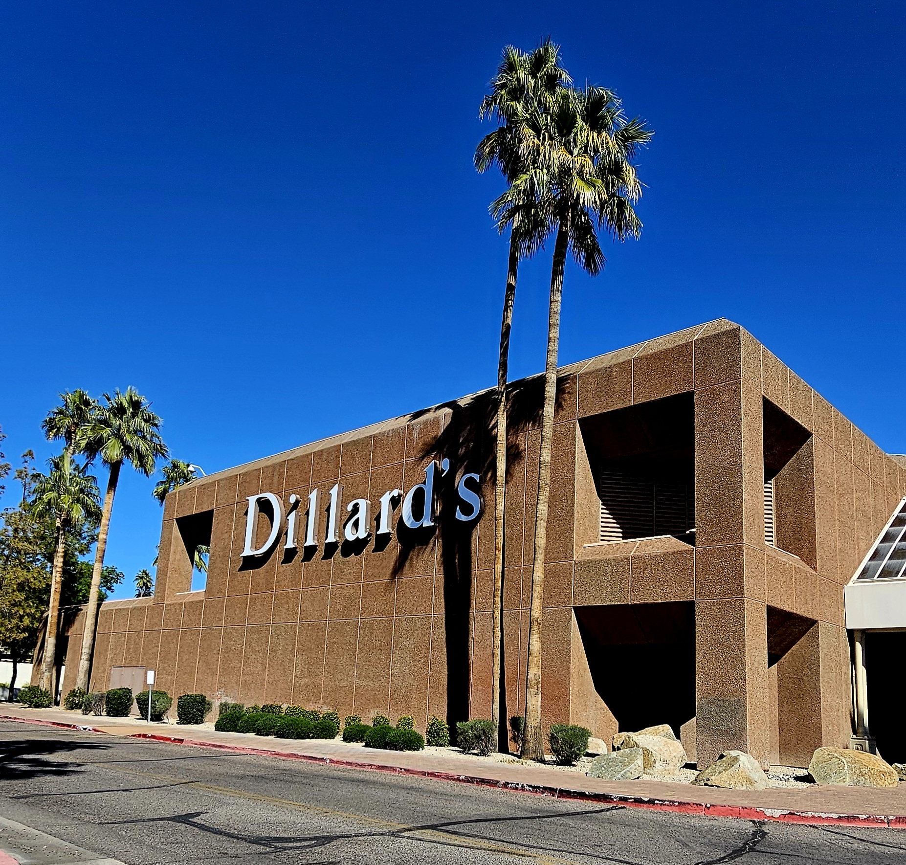 Dillard's