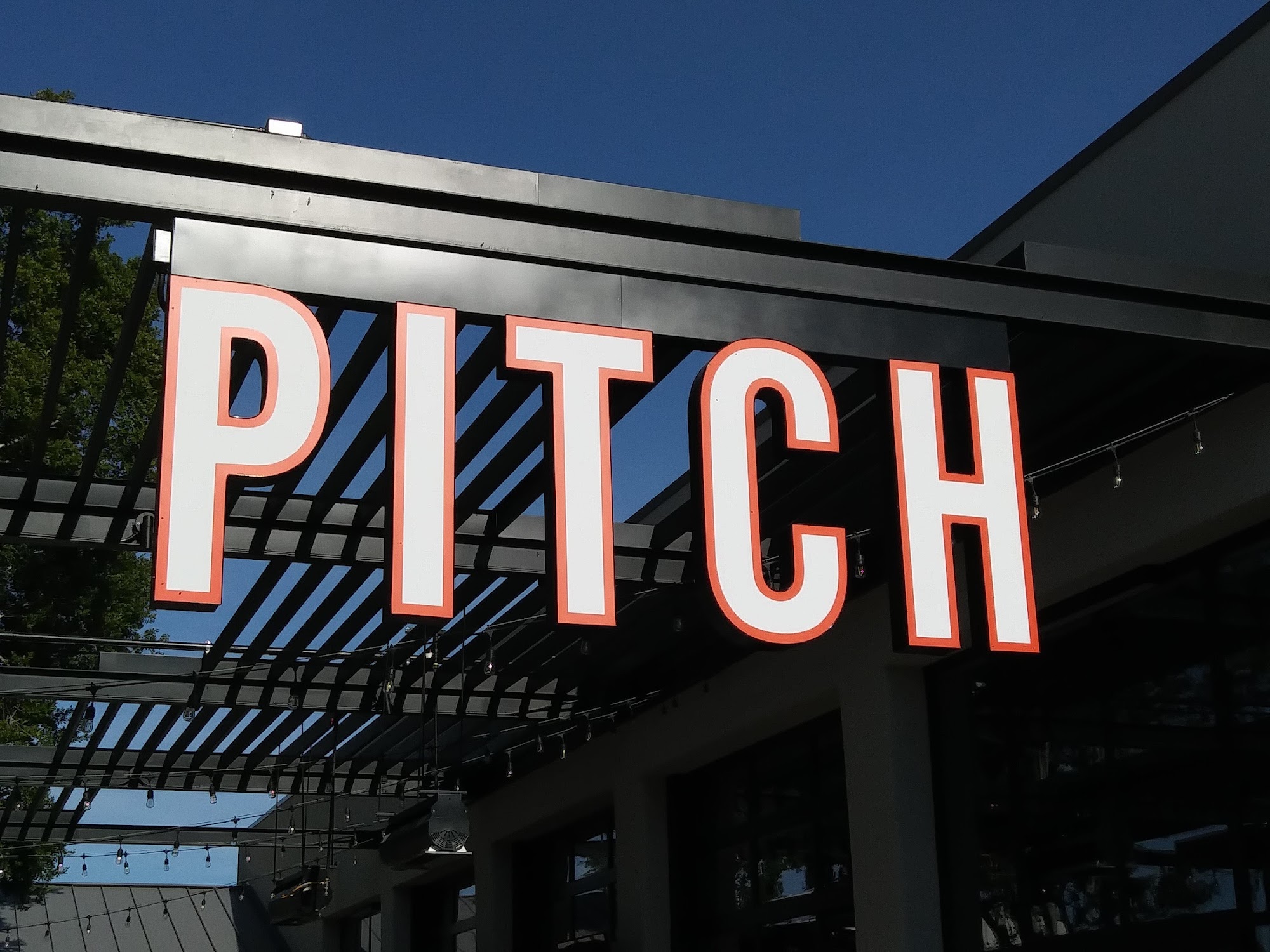 Pitch Scottsdale - Pizza Restaurant and Liquor Store