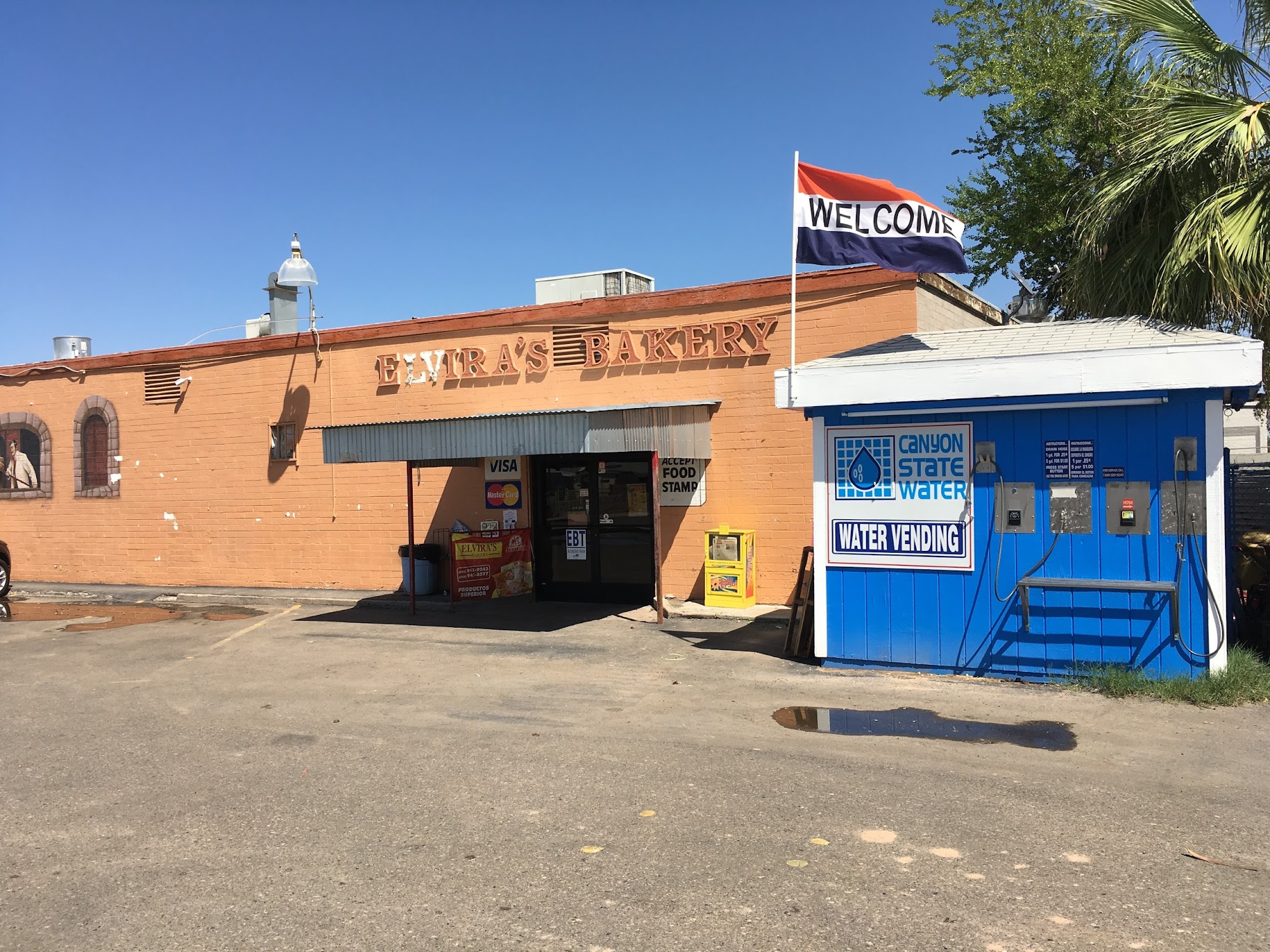 Elviras Bakery/ Flamingos Restaurant