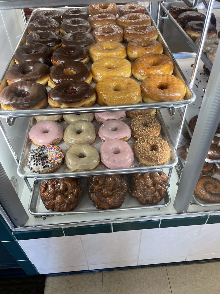 Queen Donuts and Broaster Chicken