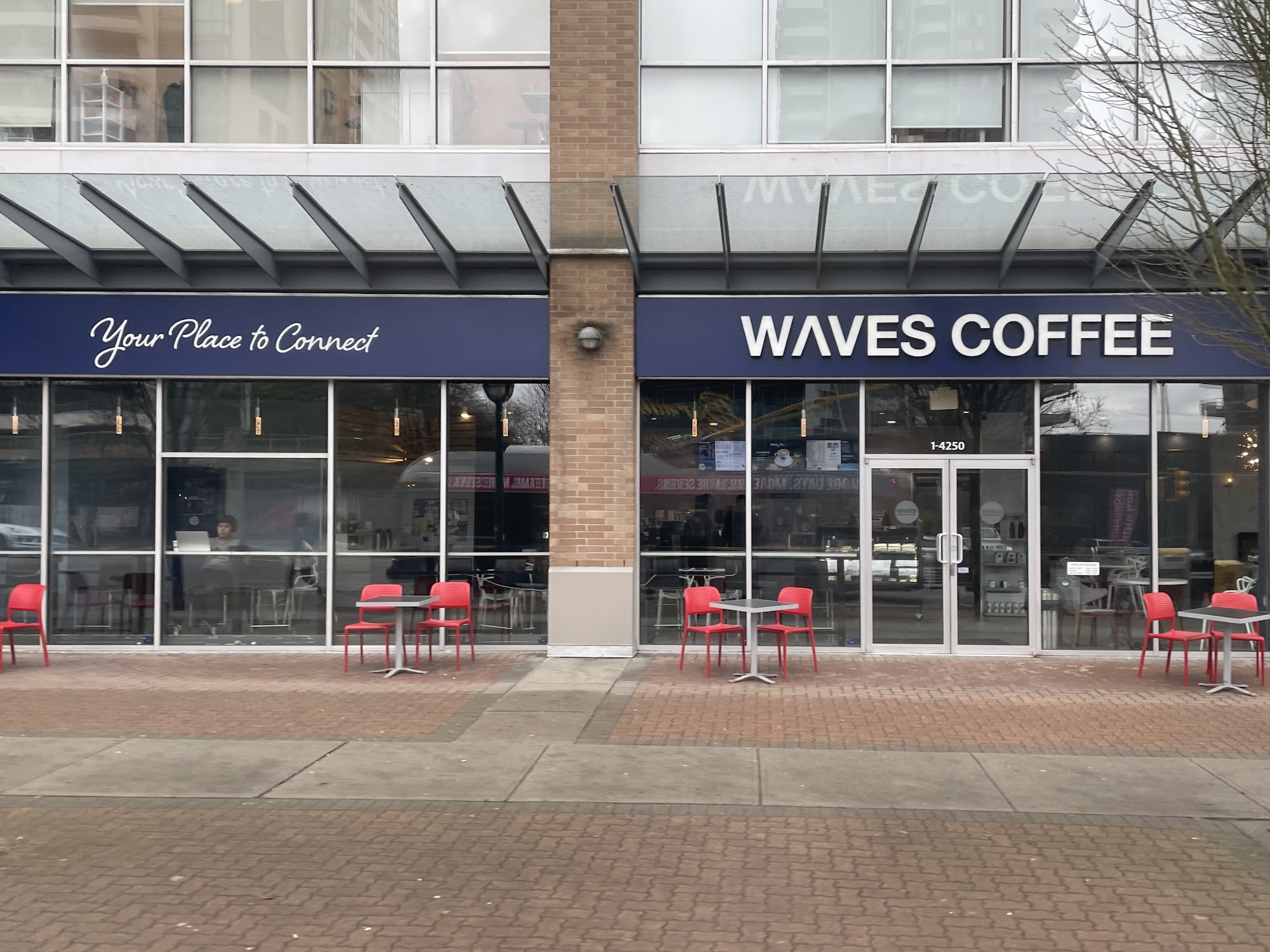 Waves Coffee House - Kingsway