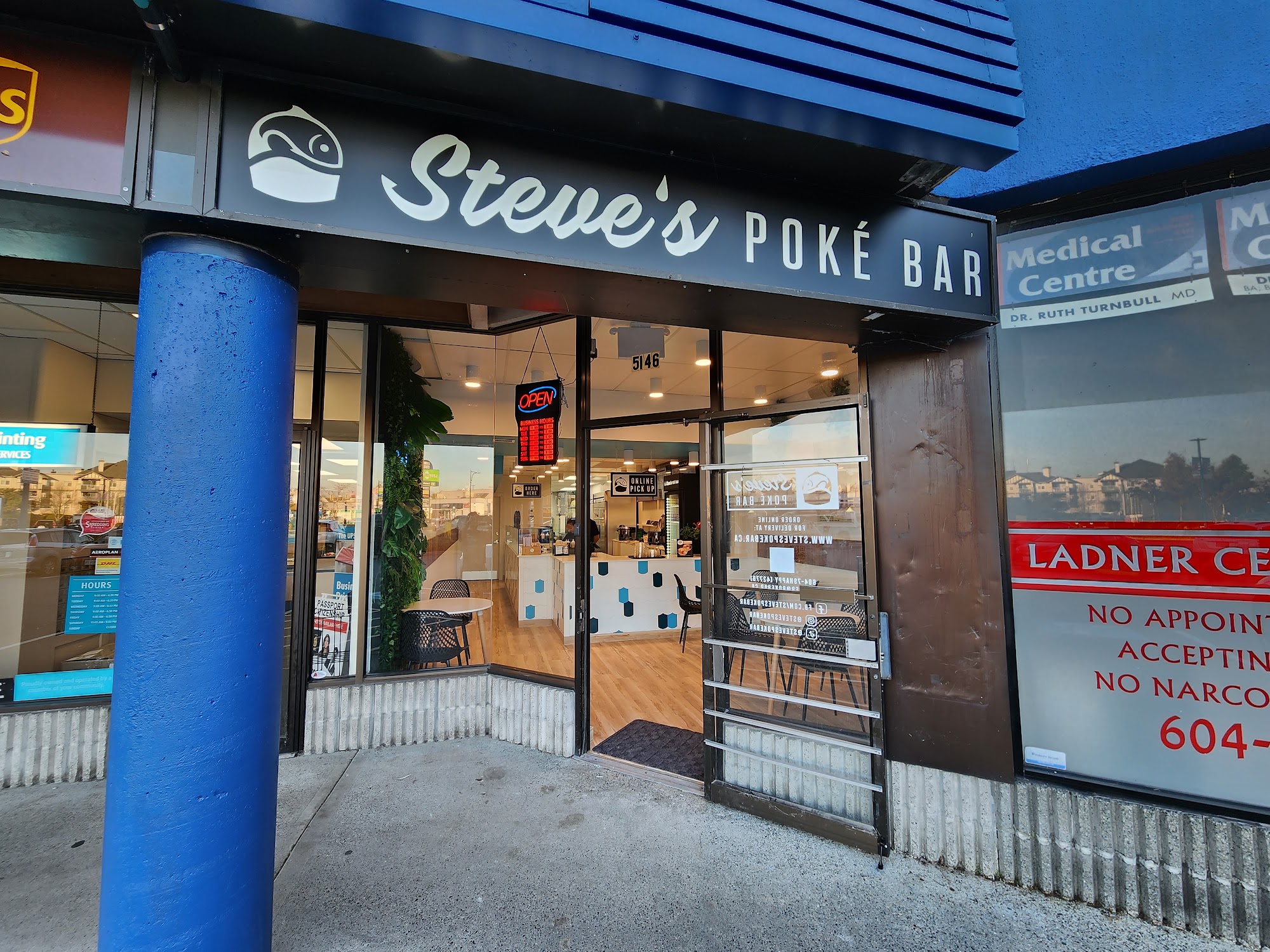 Steve's Poké Bar