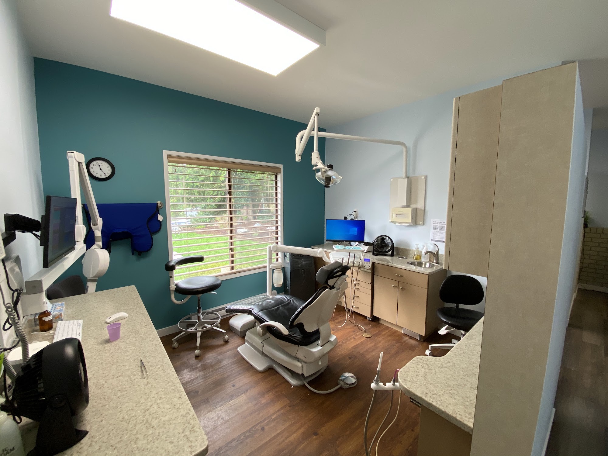 Nanoose Bay Dental 2461 Collins Crescent, Nanoose Bay British Columbia V9P 9J9