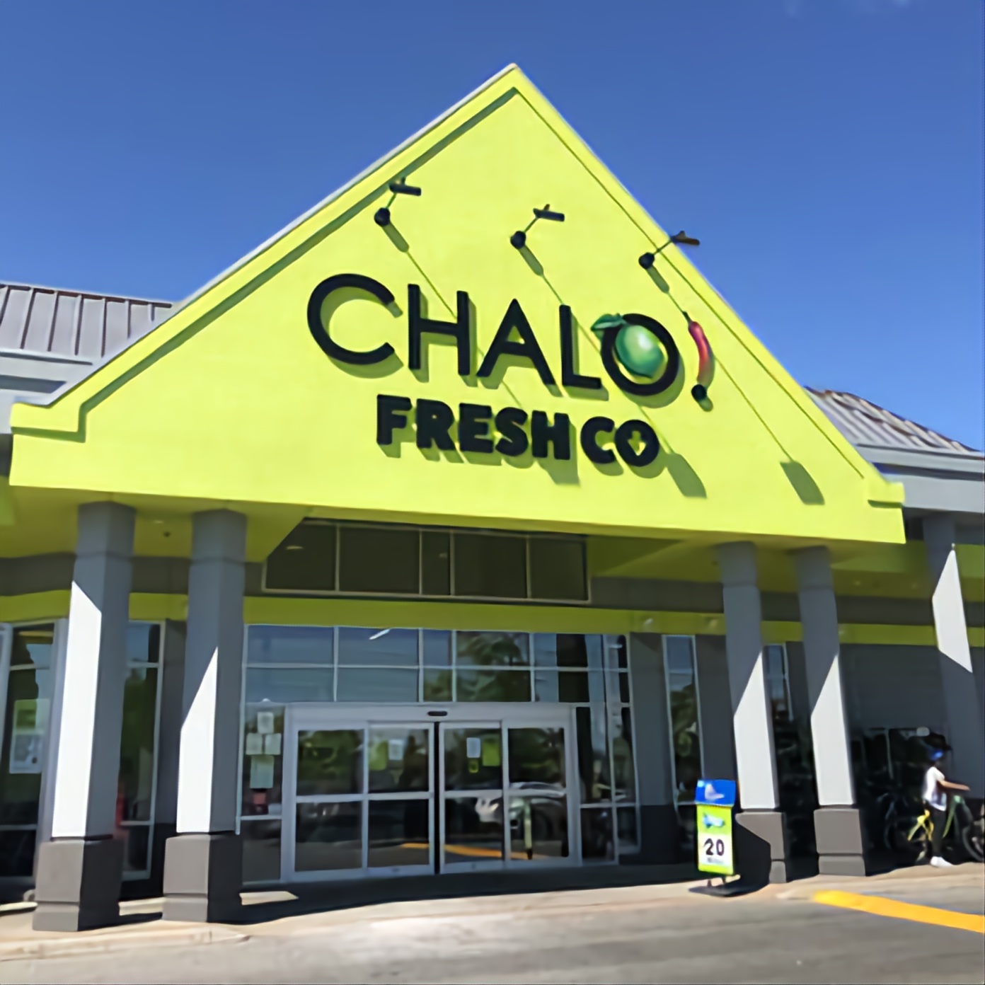 Chalo FreshCo Pharmacy 138 ST & 72 Ave