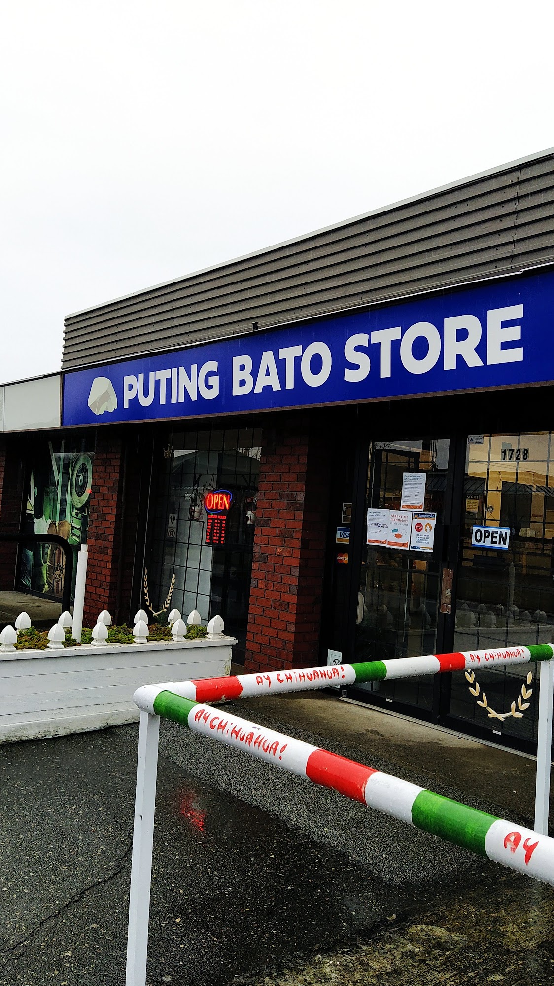 Puting Bato Store