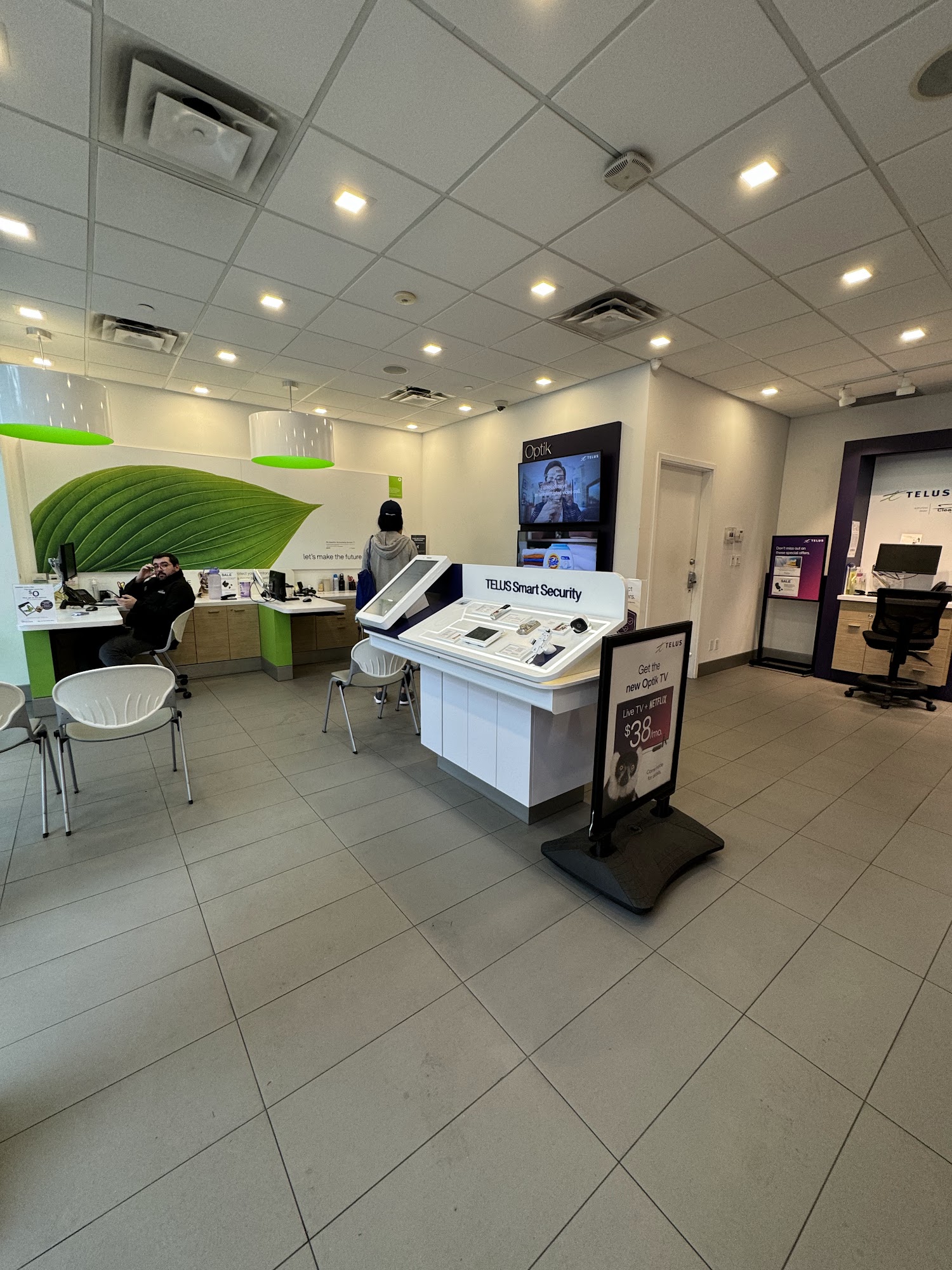 TELUS & Koodo Store (Clearwest Solutions)