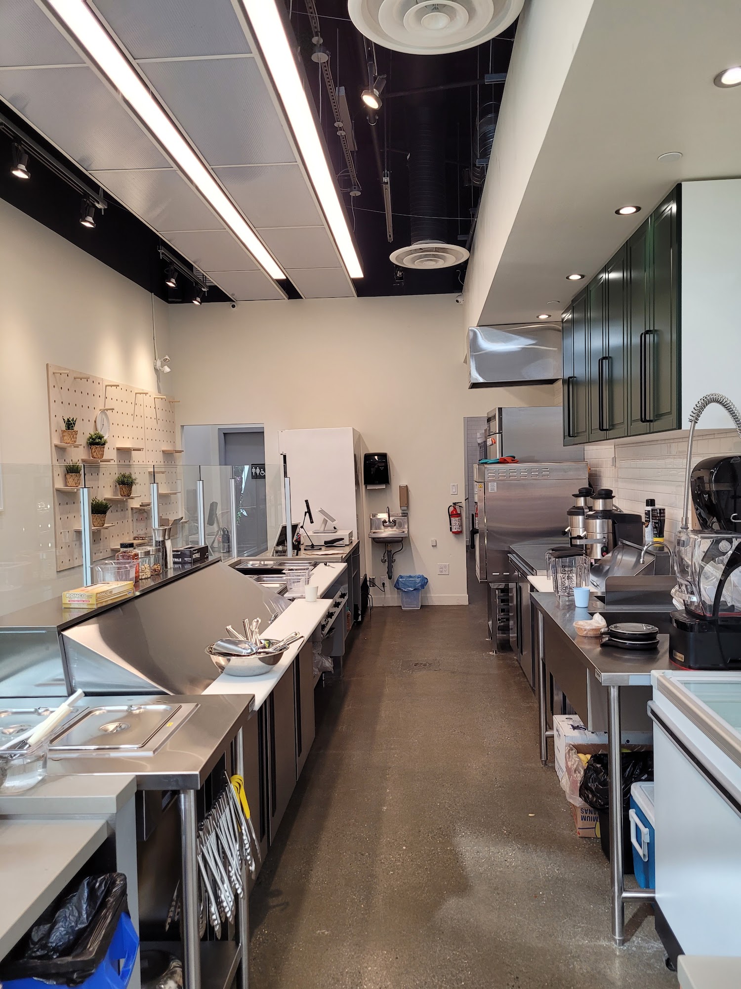 WELA Healthy Bowls, Fresh Smoothies & Juice Bar Vancouver