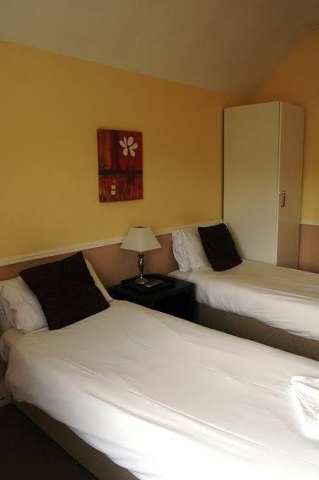 The Admiral Cunningham Hotel