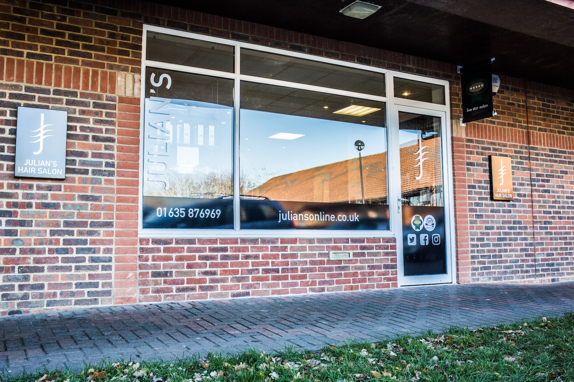 Julian's Hair Salon (Thatcham)