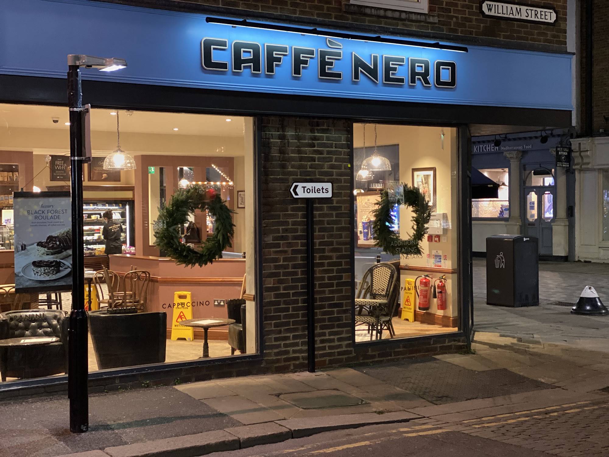 Caffè Nero 42 Peascod St, Windsor