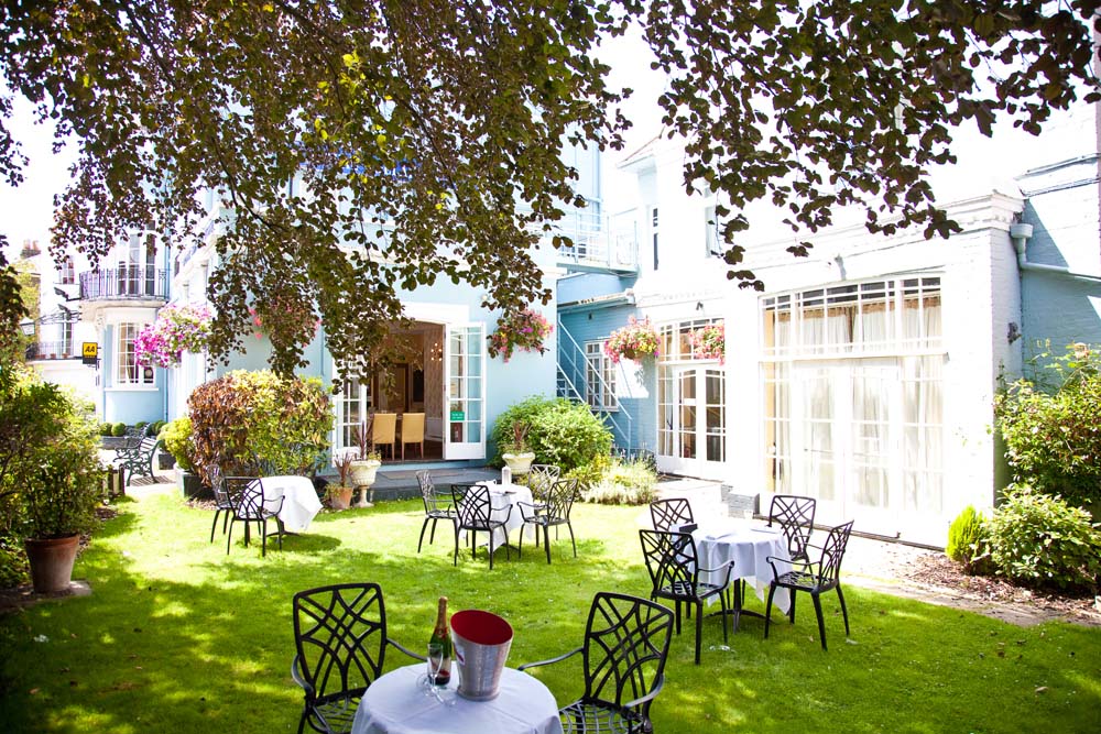 Royal Adelaide Hotel