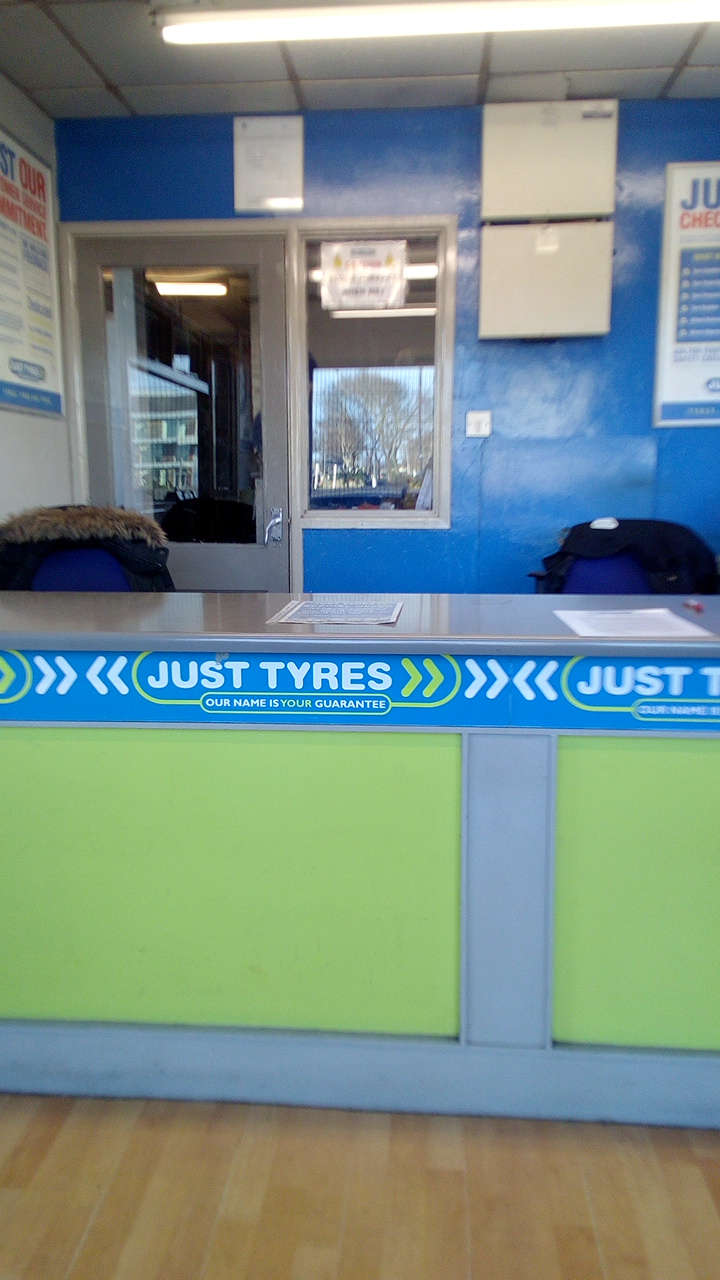 Just Tyres